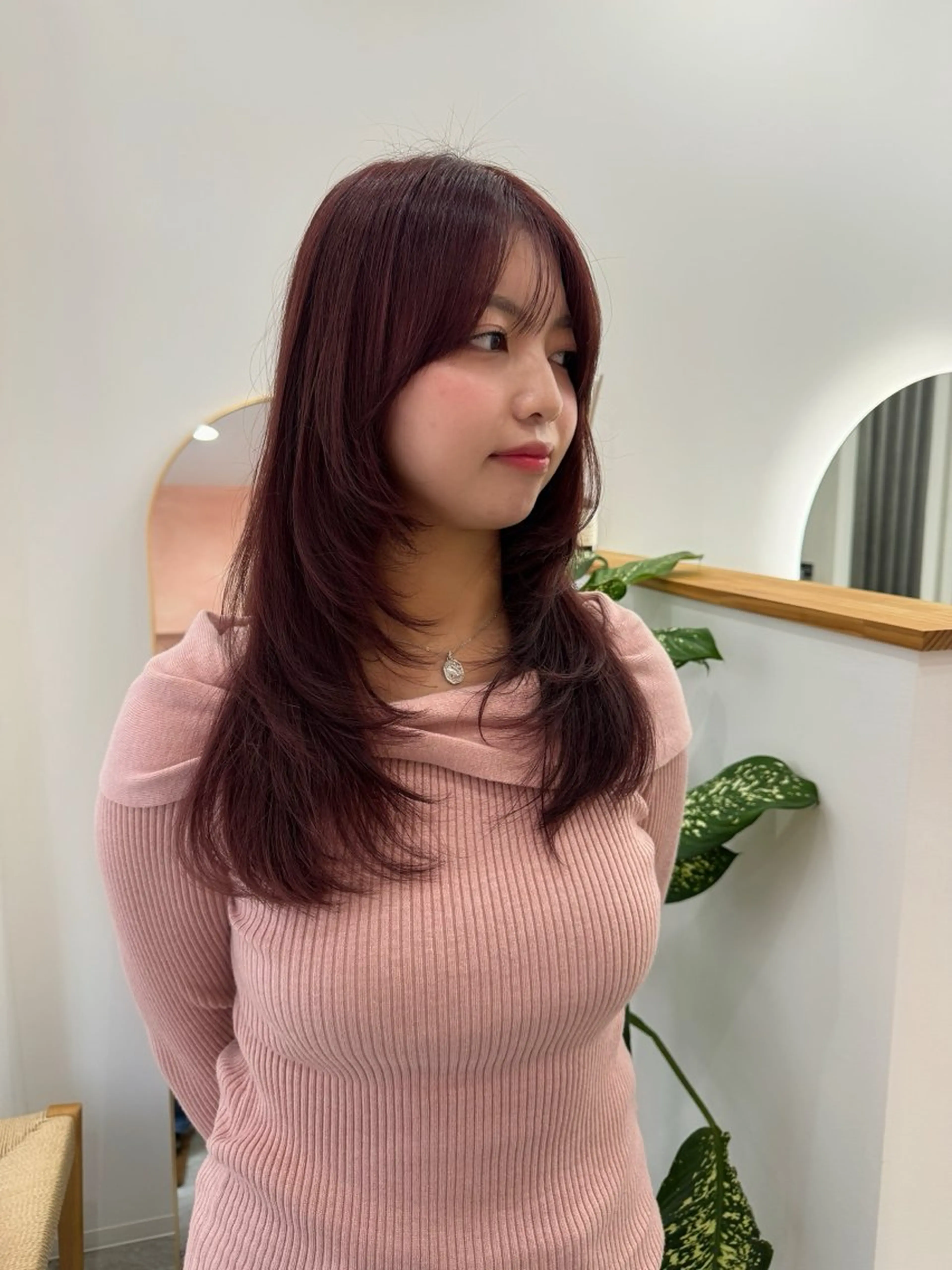 ロング レイヤーカット カット ヘアカラー トリートメント レイヤーカット ベージュ/KANAのヘアスタイル