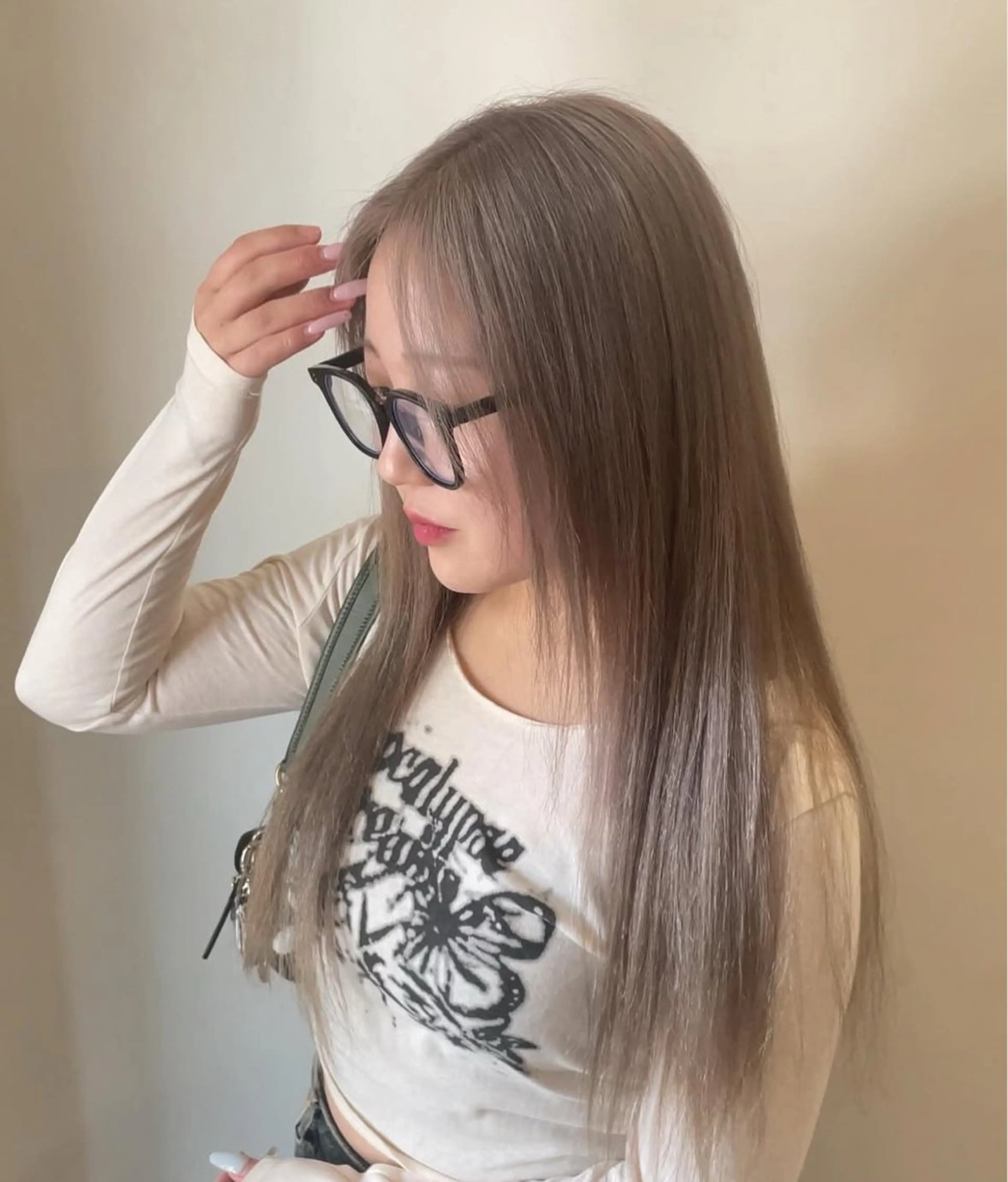 ロング ヘアカラー トリートメント Cocolo hair MADO所属・小野楓未 ブリーチ/ 透明感カラー🩵のヘアスタイル