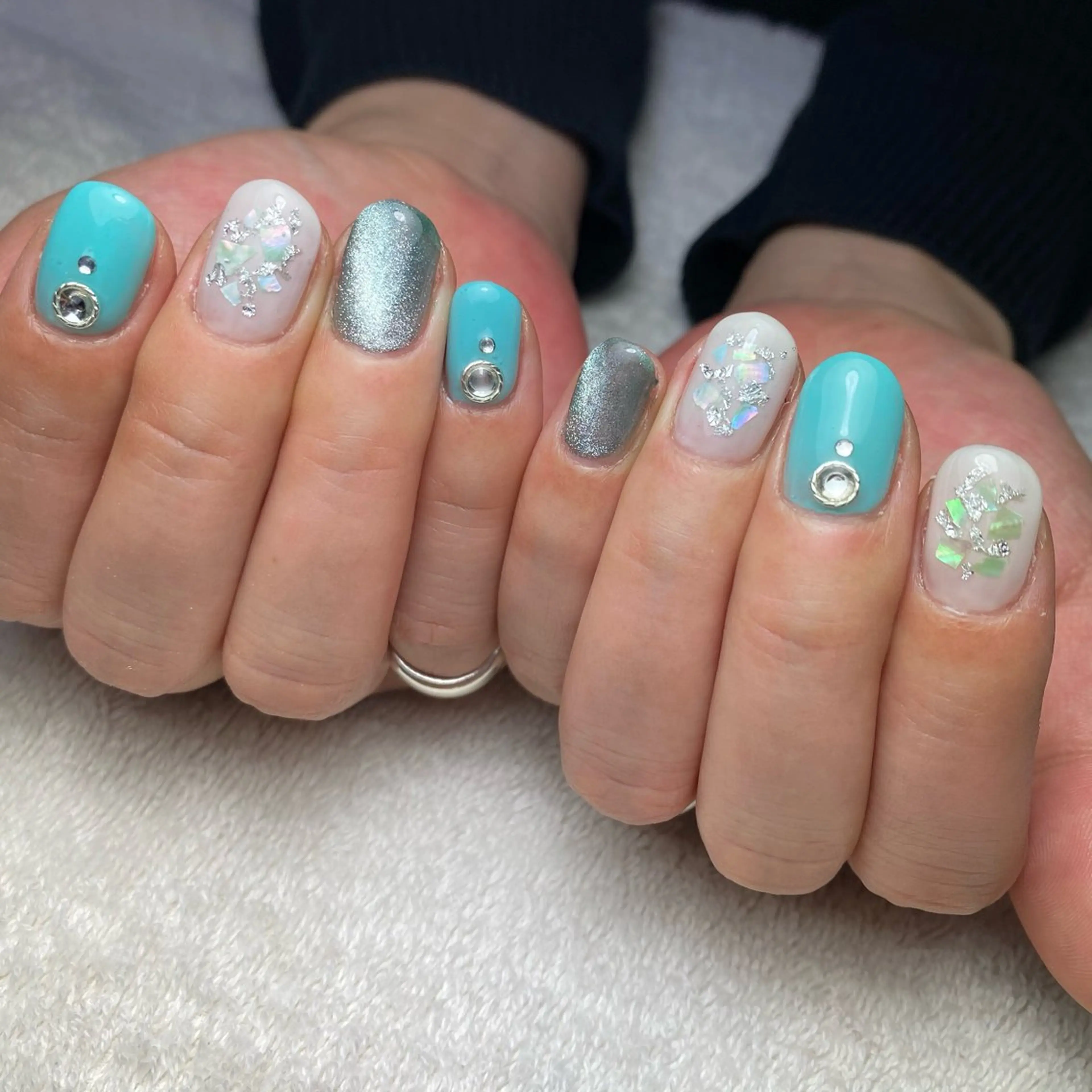 ネイル マグネットネイル 夏ネイル ハンドネイル COCO+所属・COCO +のエステ・リラクイメージ