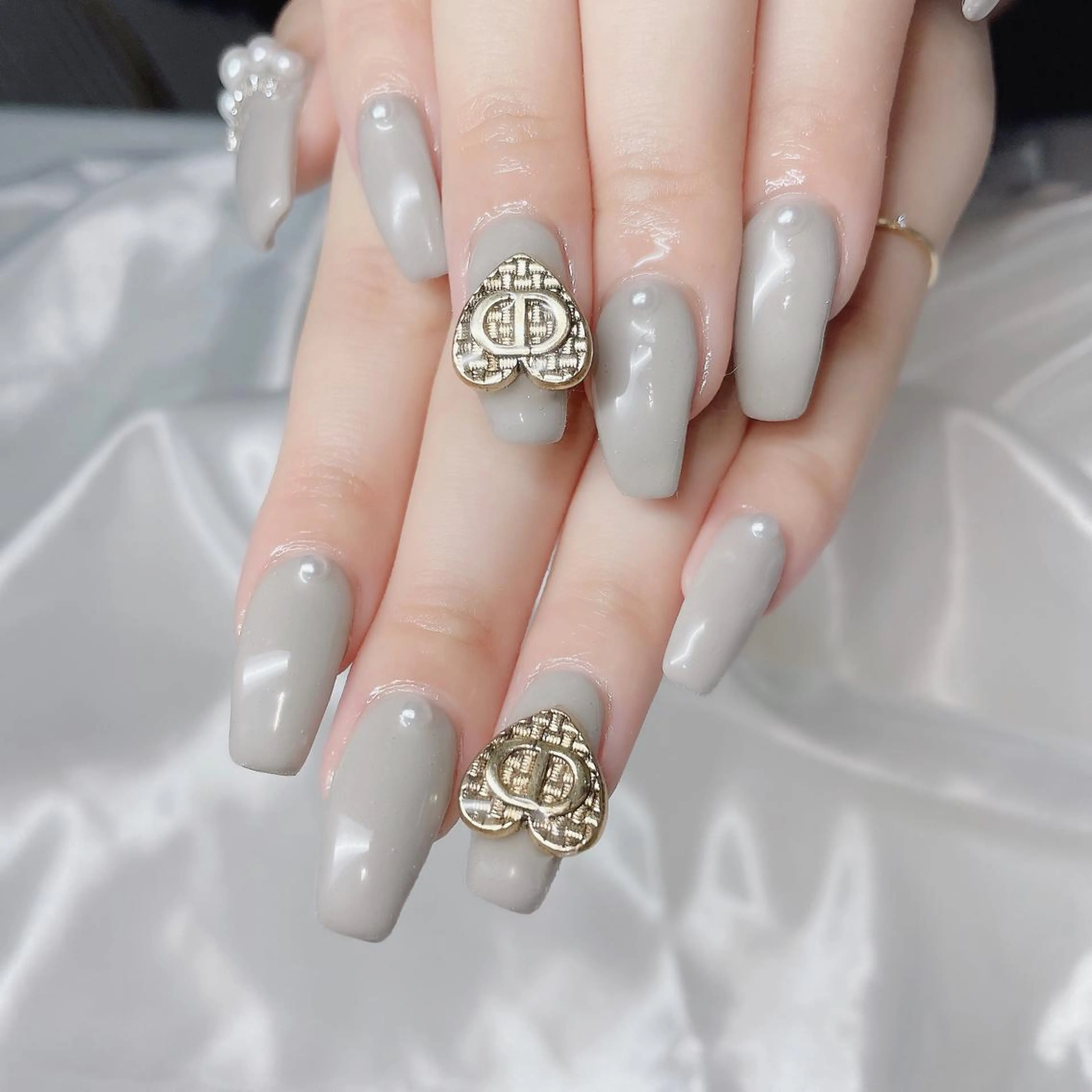 ネイル チークネイル フラッシュネイル フットネイル フレンチネイル キラキラネイル ハンドネイル merci nail所属・merci nailのネイルデザイン