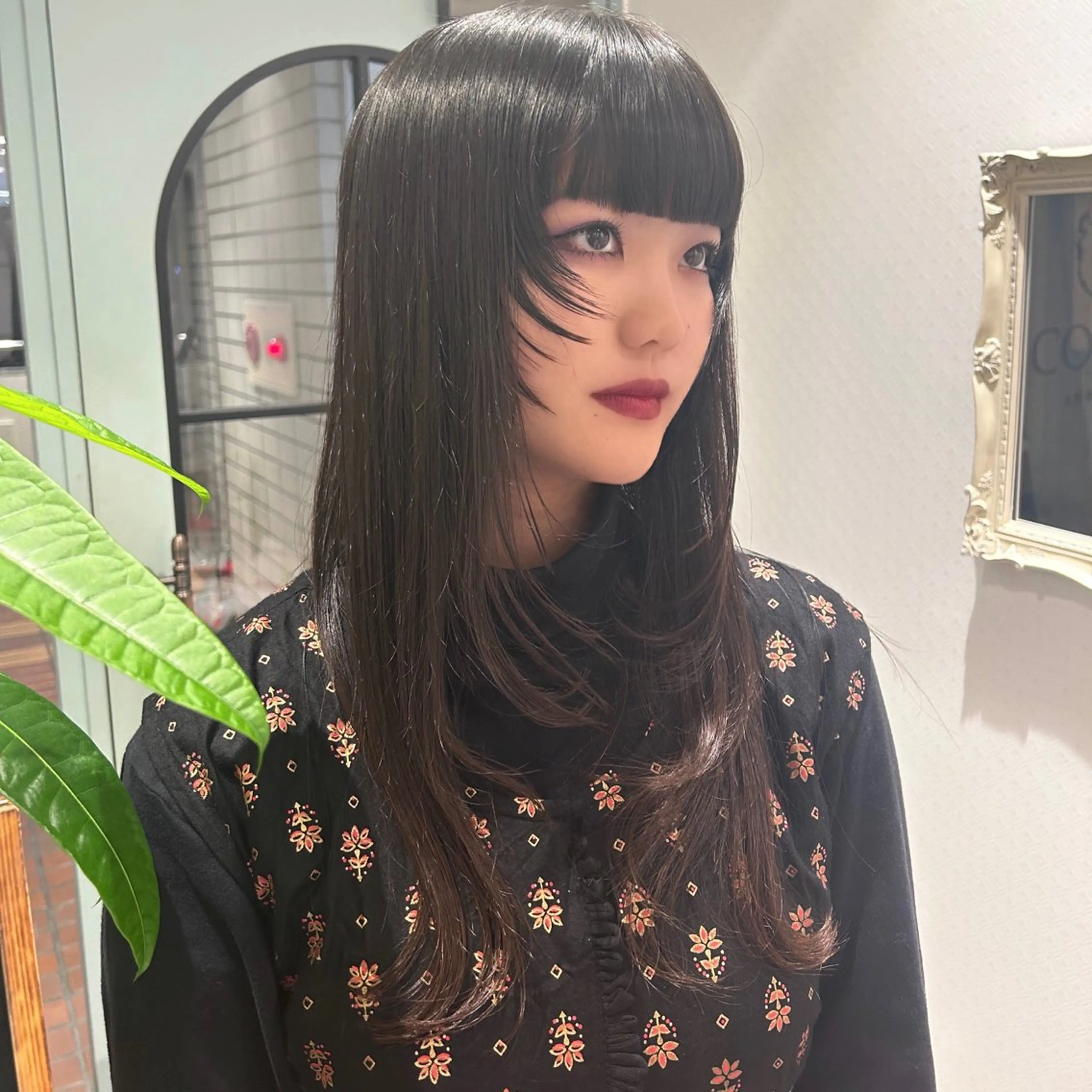 ロング ヘアアレンジ 顔まわりレイヤー 顔周りカット レイヤーカット トリートメント ワンホンヘア 🍓女性専用サロン/ こころ🍓のヘアスタイル