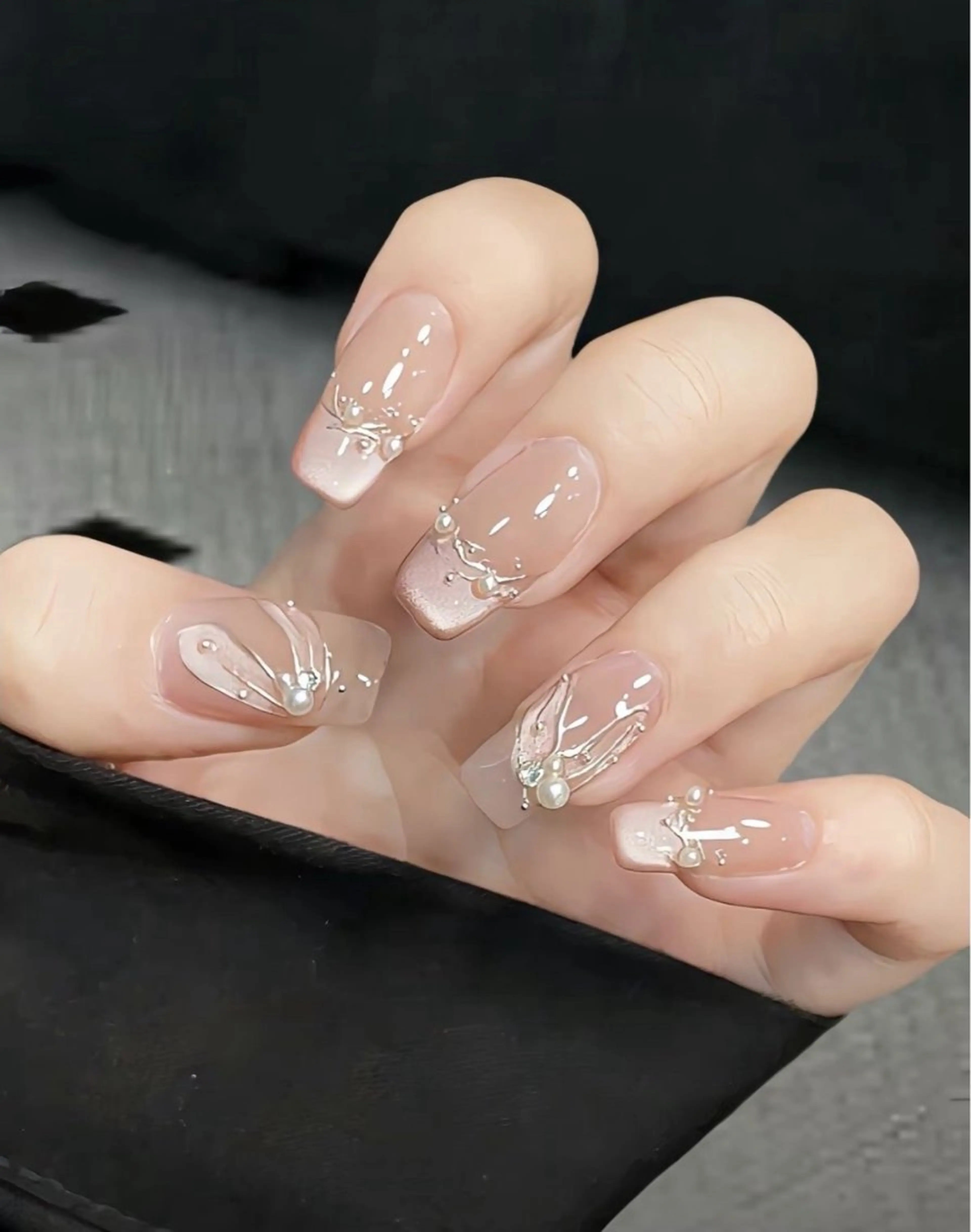ネイル 長さ出し フレンチネイル グラデーション 卒業式 マグネットネイル MIHANA NAILのネイルデザイン