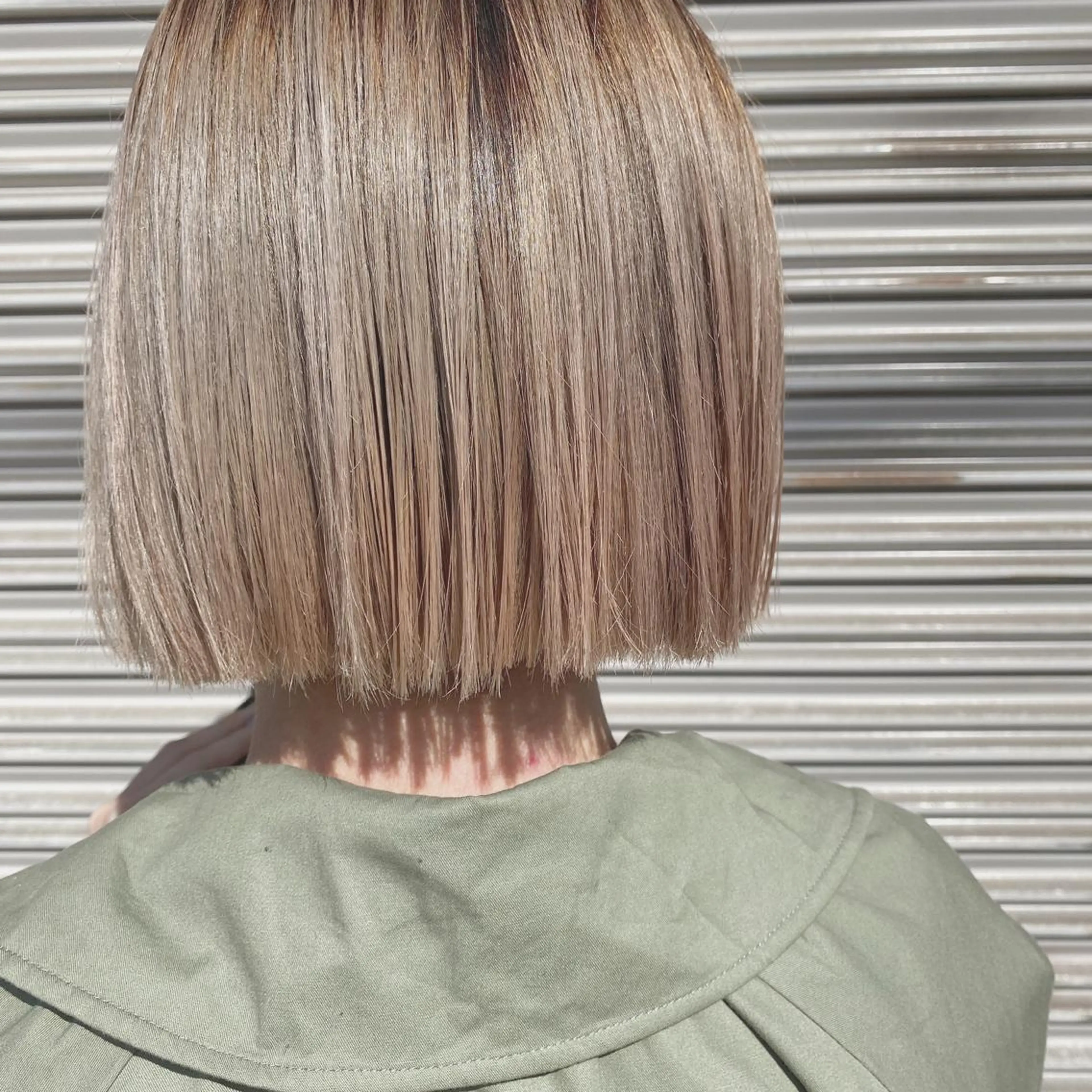 ショート カラー ヘアアレンジ マツエク・マツパ ハイトーンカラー ボブ カット ヘアカラー トリートメント Kawaguchi Arisaのヘアスタイル