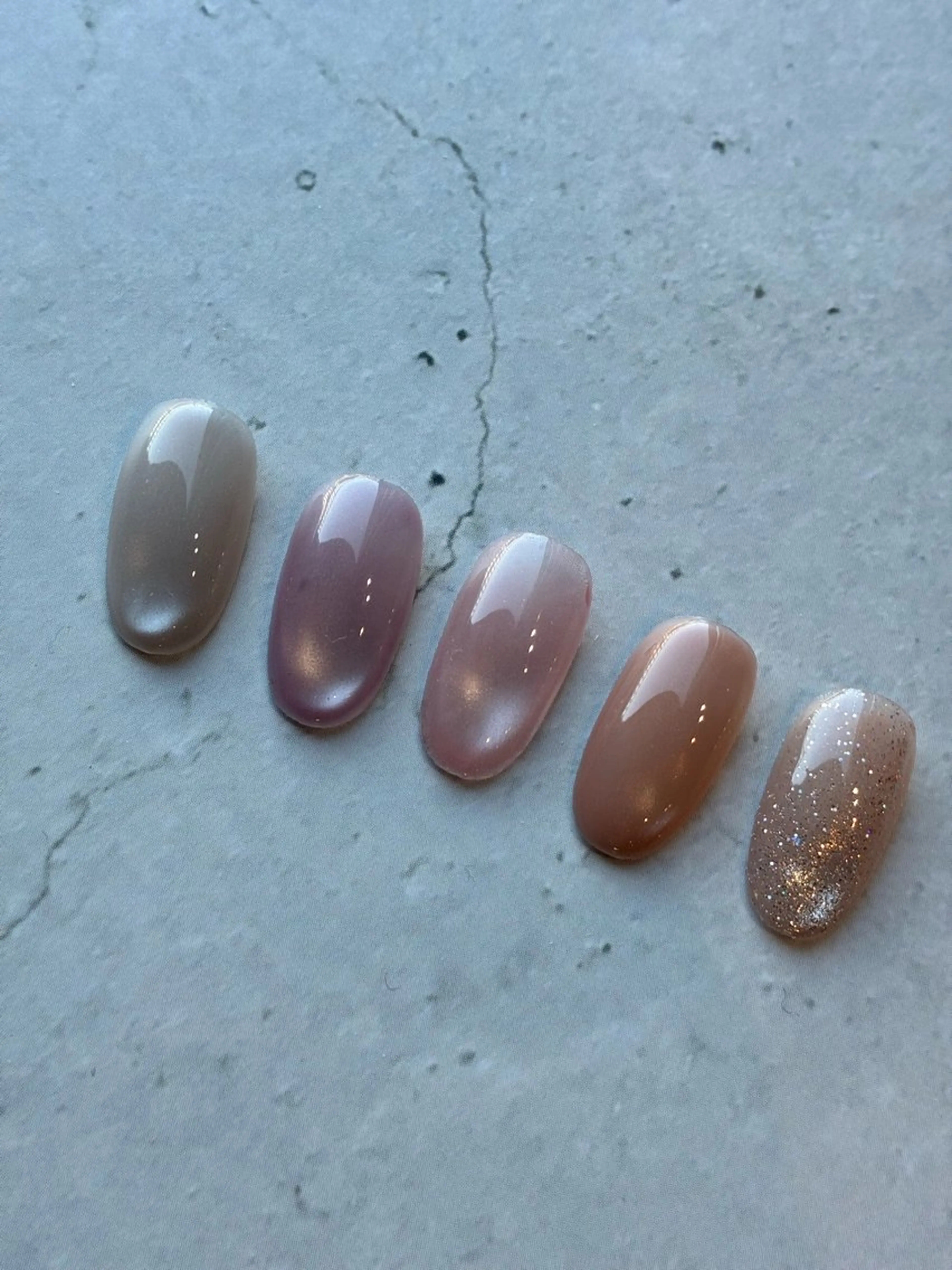 ネイル マグネットネイル ハンドネイル intheForest所属・Koga Rieのネイルデザイン