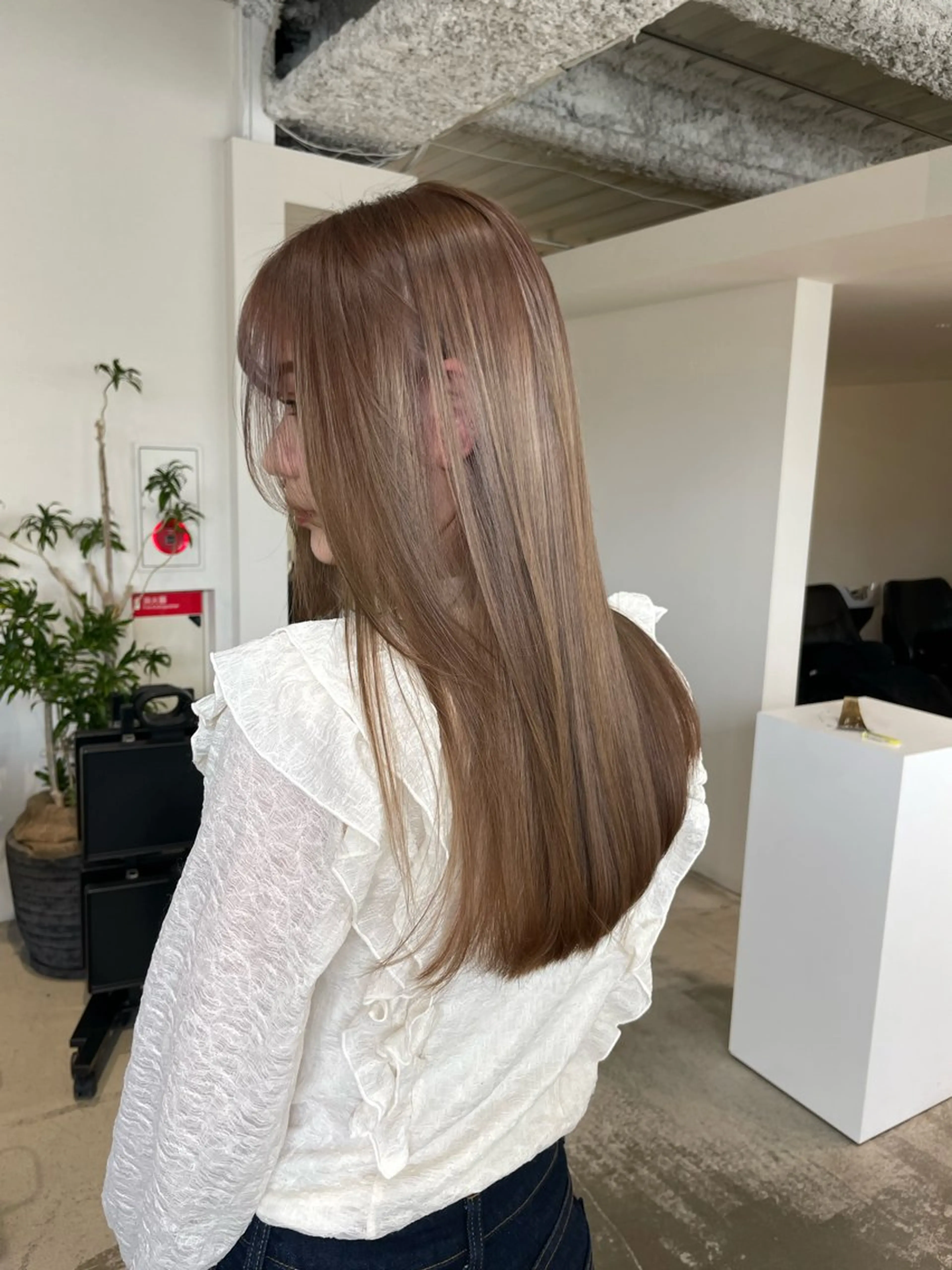 ロング カラー ブリーチカラー💫 Miku🫶🏻のヘアスタイル