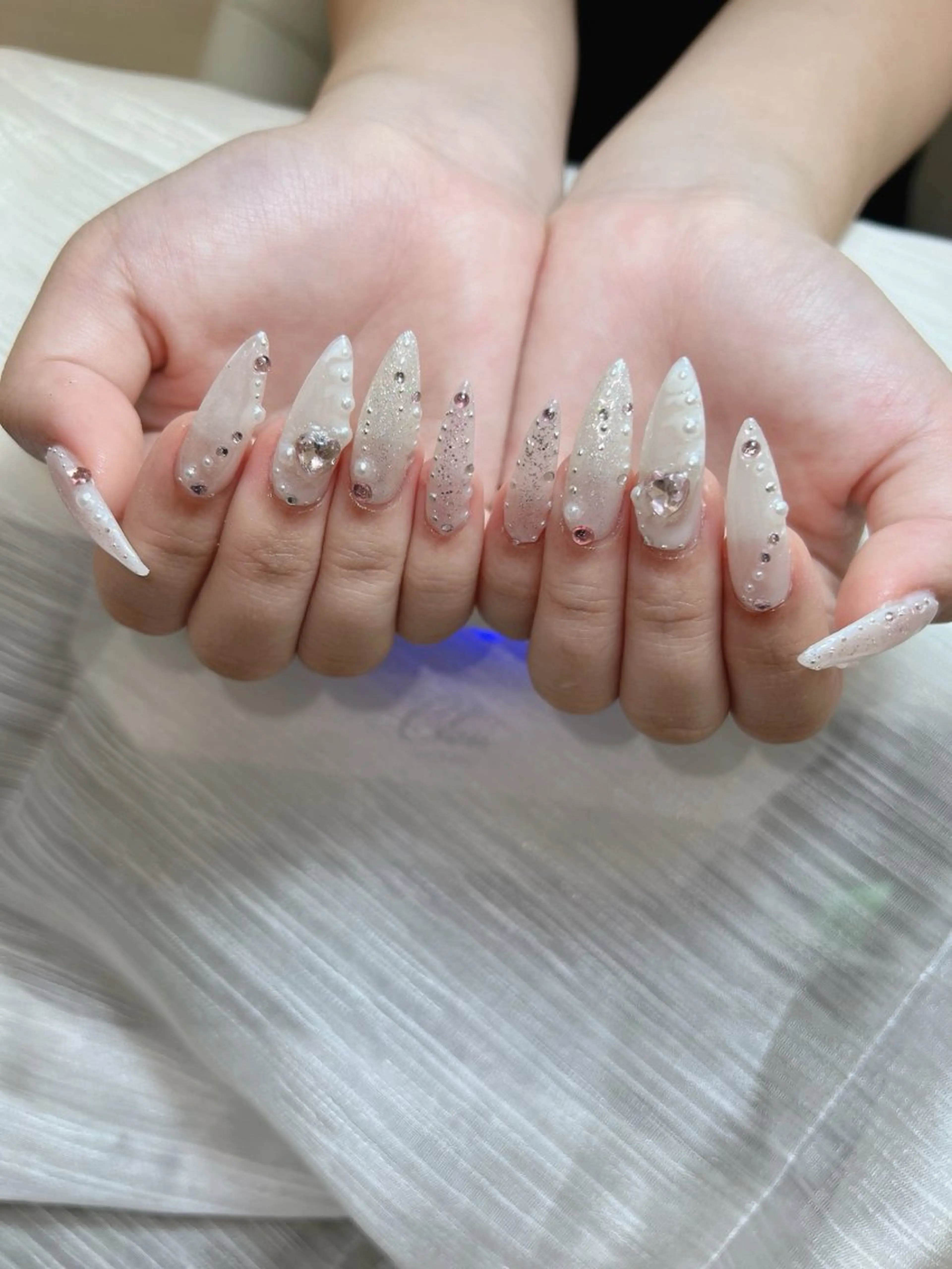 ネイル マグネットネイル ミラーネイル Lee Nailsのネイルデザイン