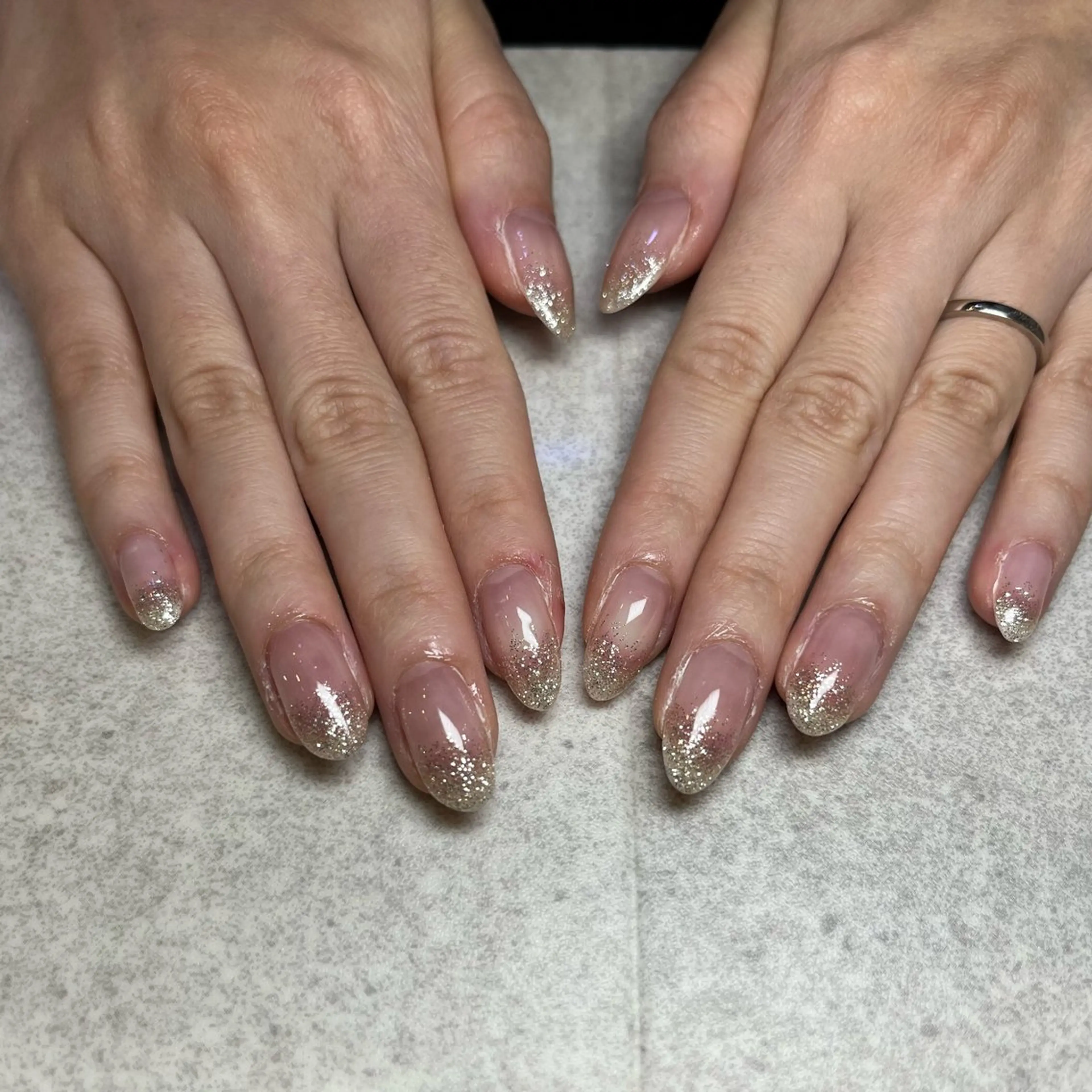 ネイル ラメ(グリッター) ラメグラデーション 🌻Sunrich Fuka🌻のネイルデザイン