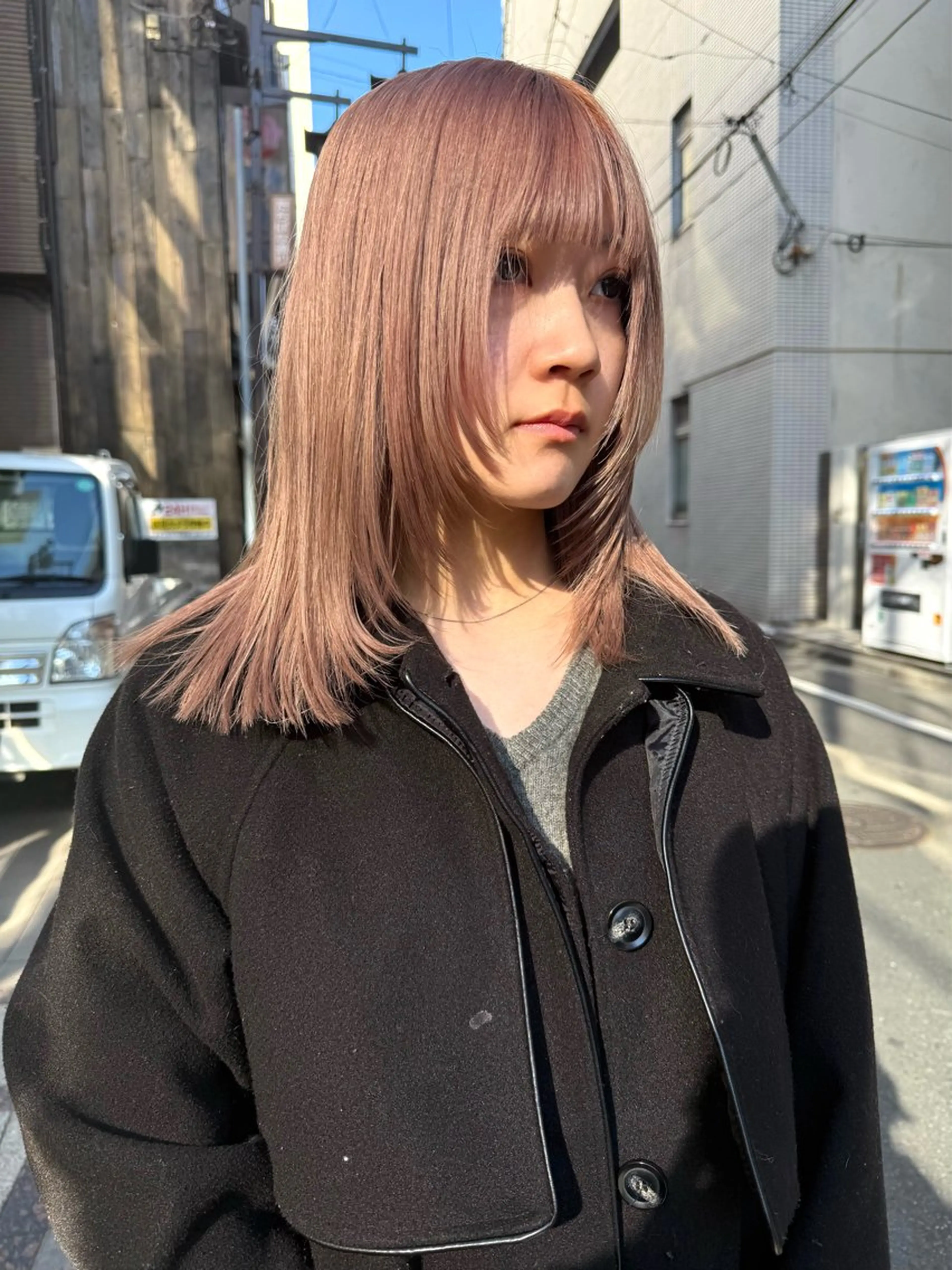 ミディアム カット レイヤー/顔周り/ Riku🪐のヘアスタイル