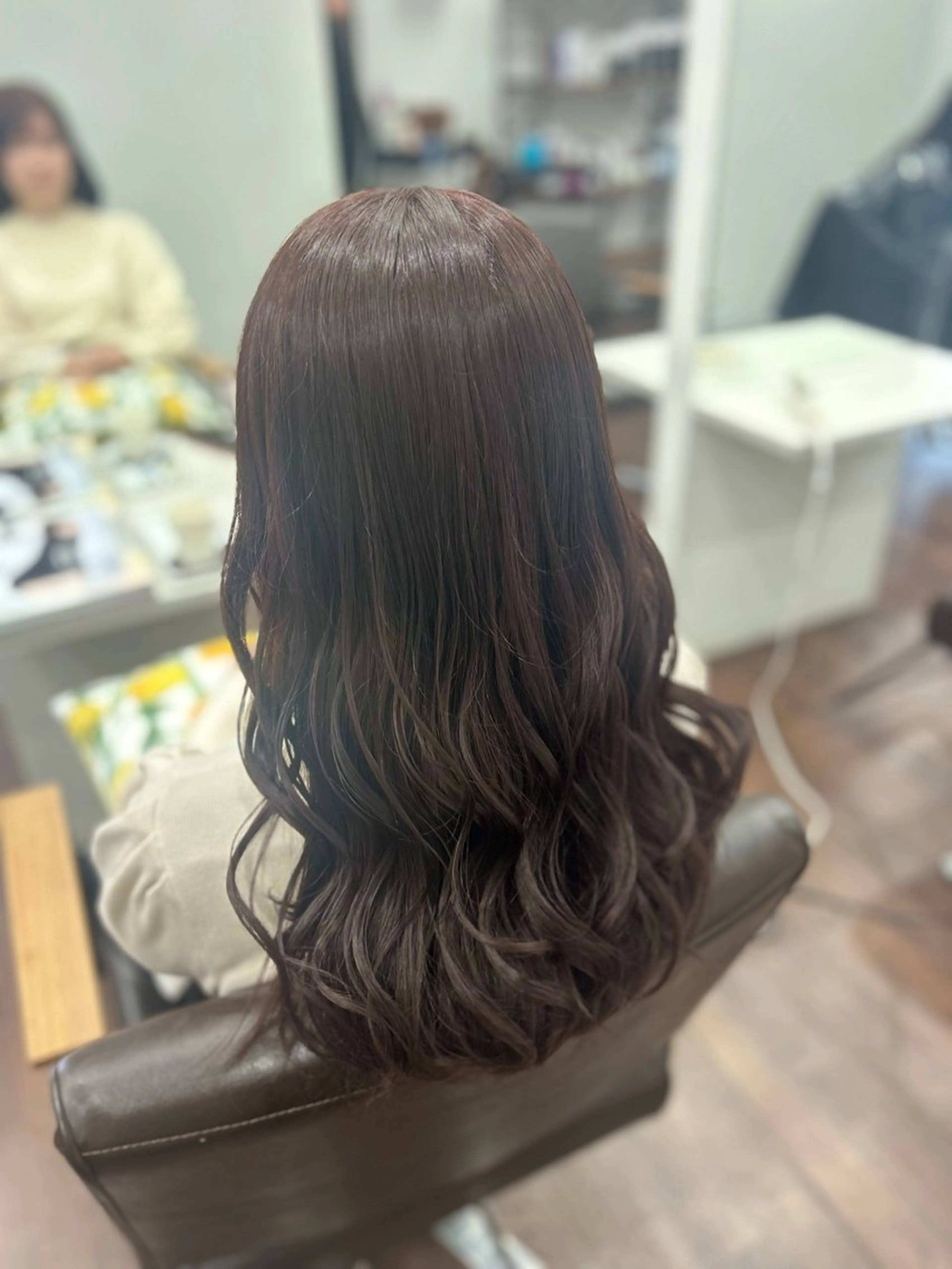 ロング カラー ヘアアレンジ ブラウンカラー ピンクカラー ピンクブラウン hair&make Rivia所属・🤍 minaのヘアスタイル