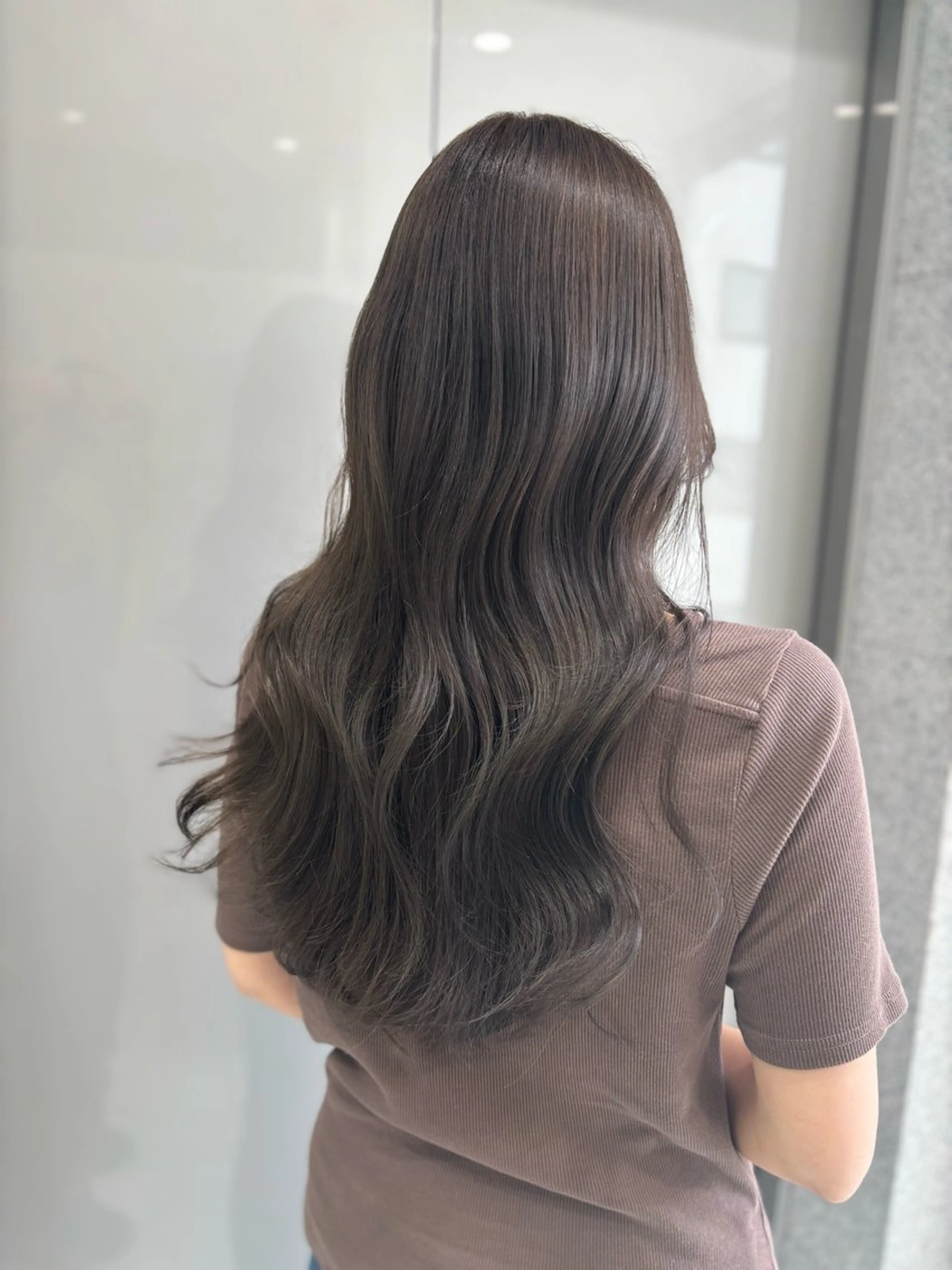 ロング カラー ヘアカラー トリートメント ヘッドスパ ヘアセット ブリーチなし透明感 ×縮毛矯正🤍ユウのヘアスタイル