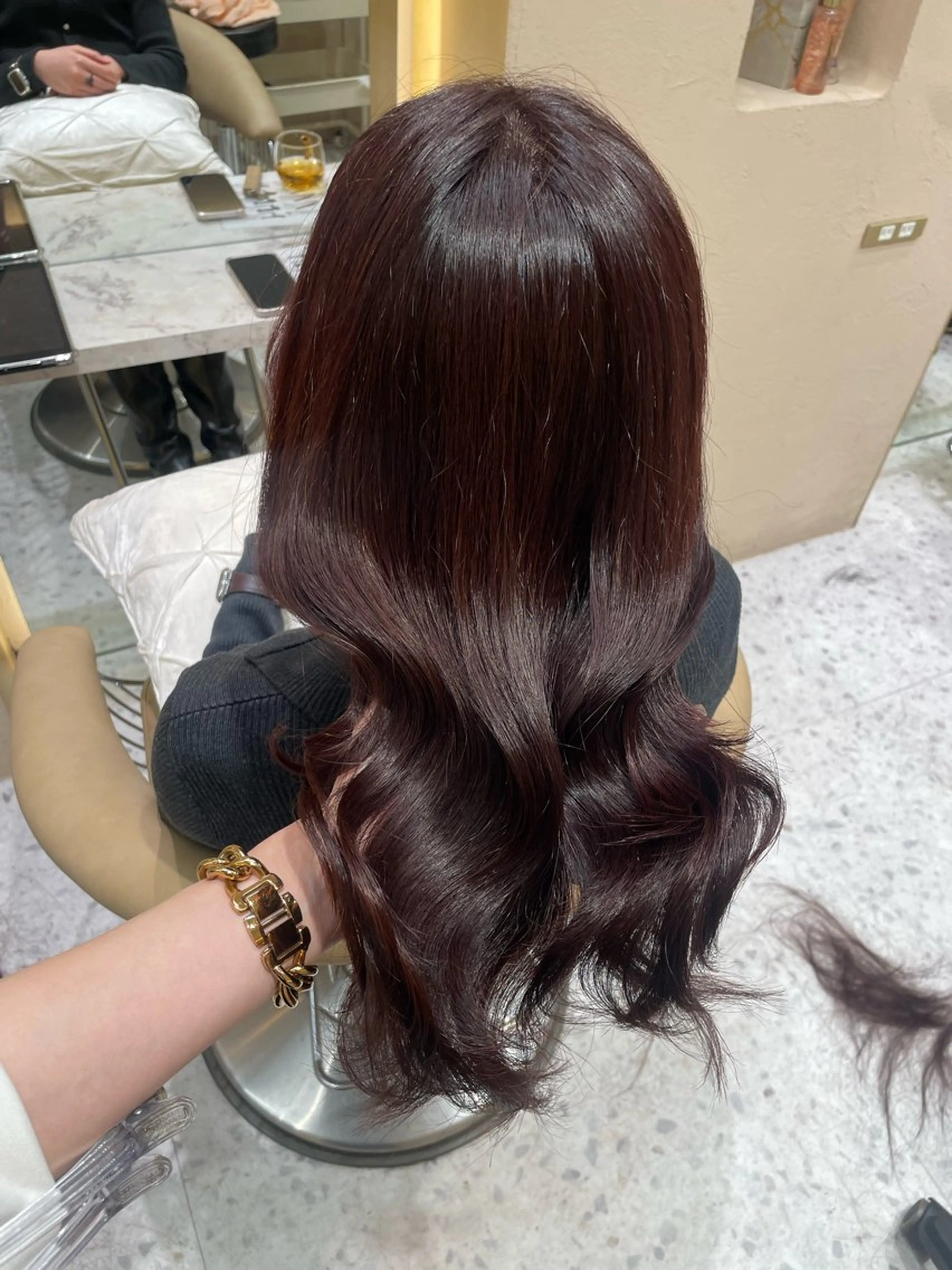 ロング カット ヘアカラー トリートメント Kanami/韓国風 /艶カラーのヘアスタイル