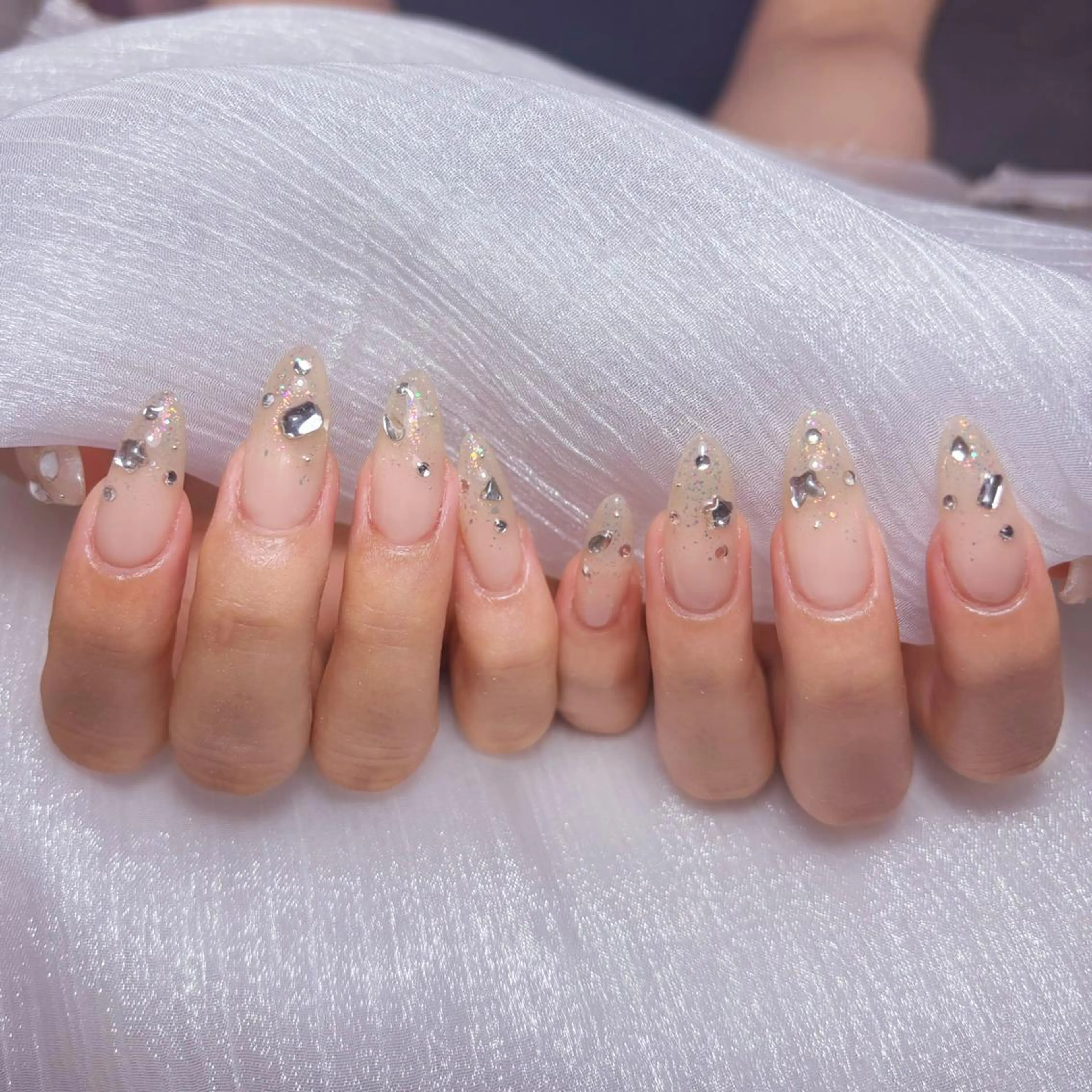 ネイル アートネイル オーロラネイル ガーリー キラキラネイル 韓国ネイル DIAMOND Nail☁️のネイルデザイン