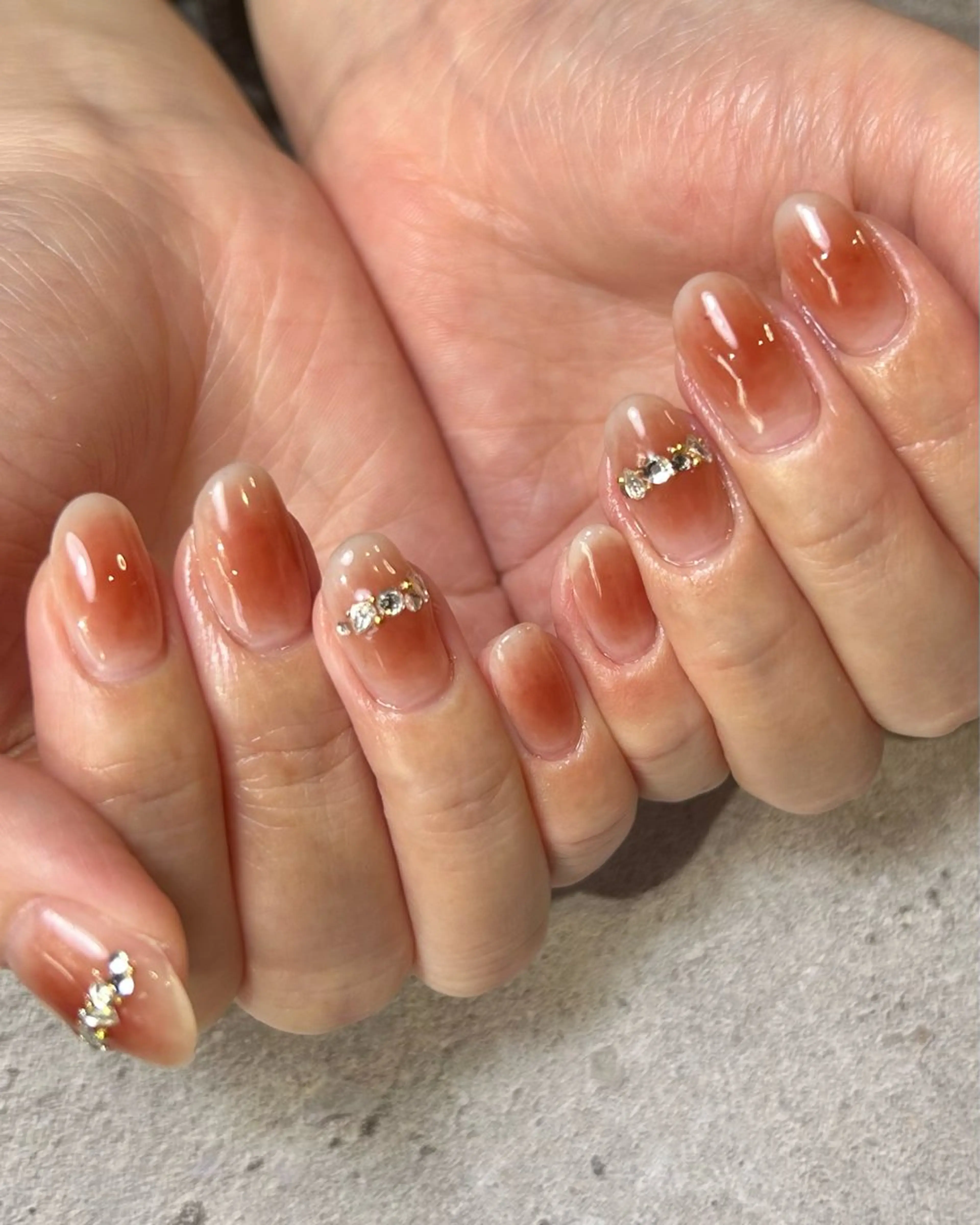 ネイル チークネイル 持ち込み ハンドネイル Reflection marikoのネイルデザイン