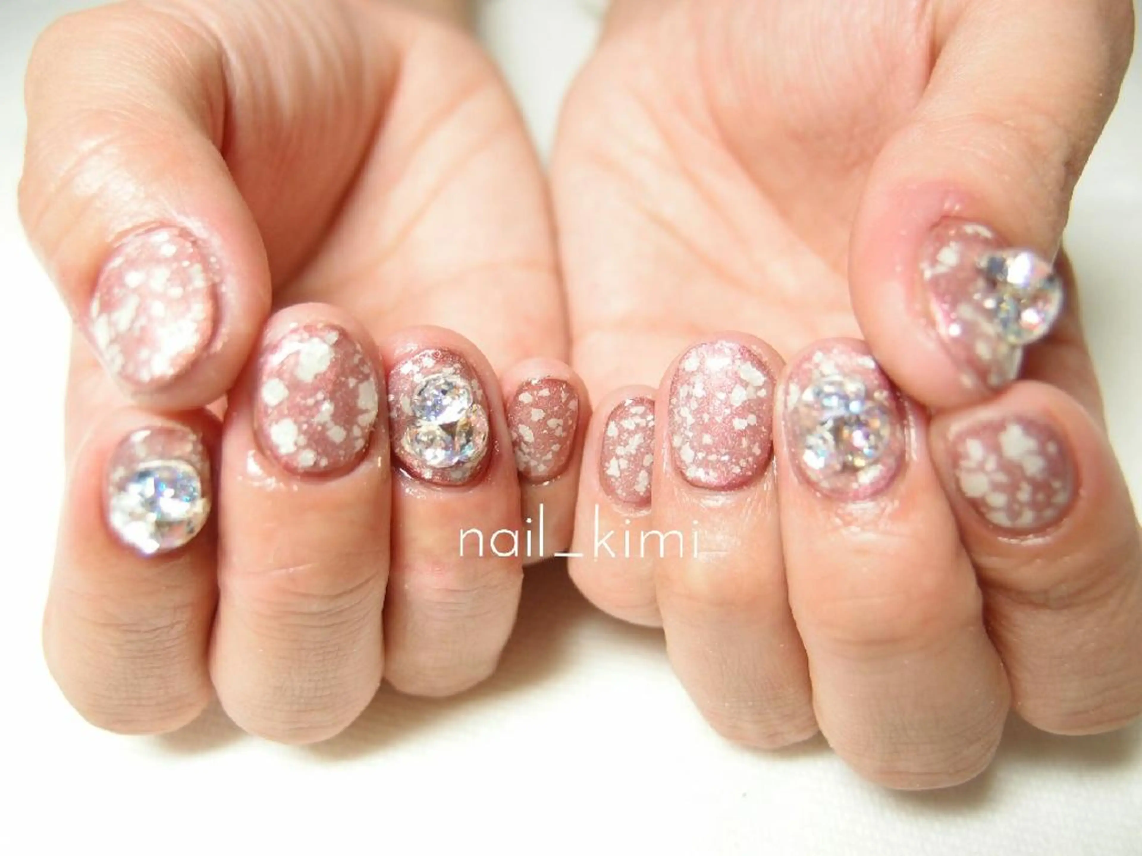 ネイル ワンカラーネイル ストーンネイル ConneQt所属・ETHOSENSE. kimikaのネイルデザイン