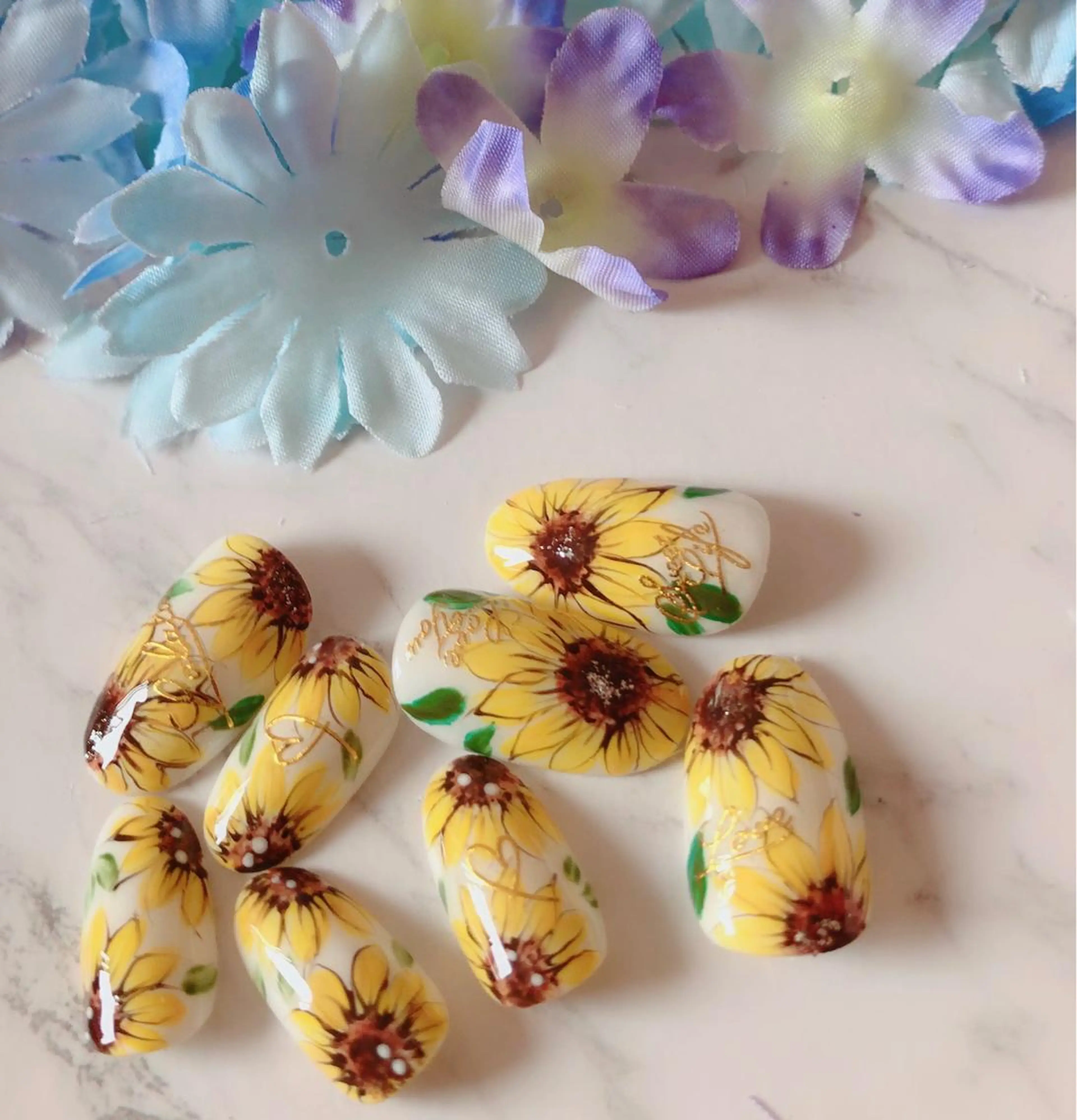 ネイル ⭐️ cheerfullyのネイルデザイン