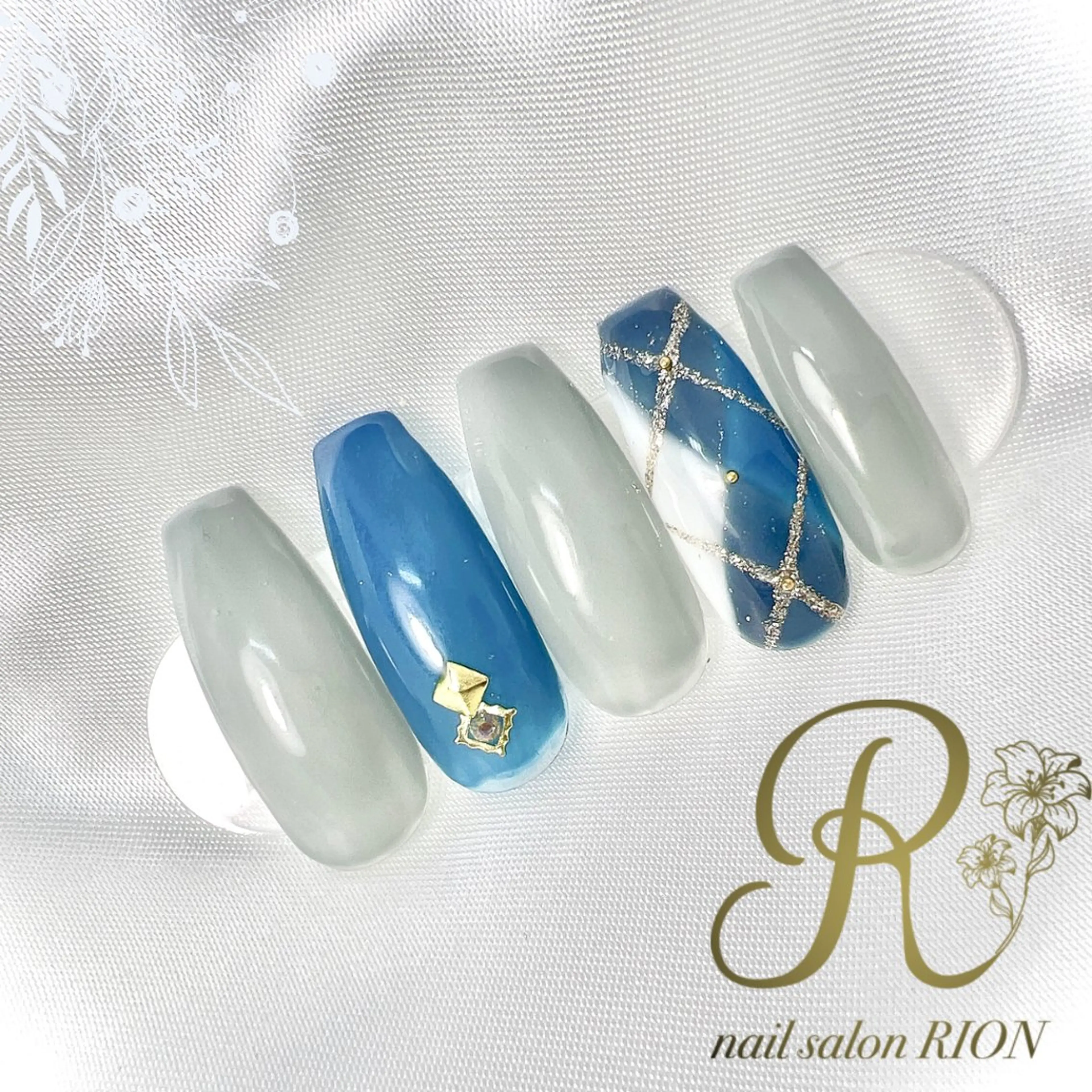 ネイル ブルー ゴールド ハンドネイル 加藤 恵のネイルデザイン