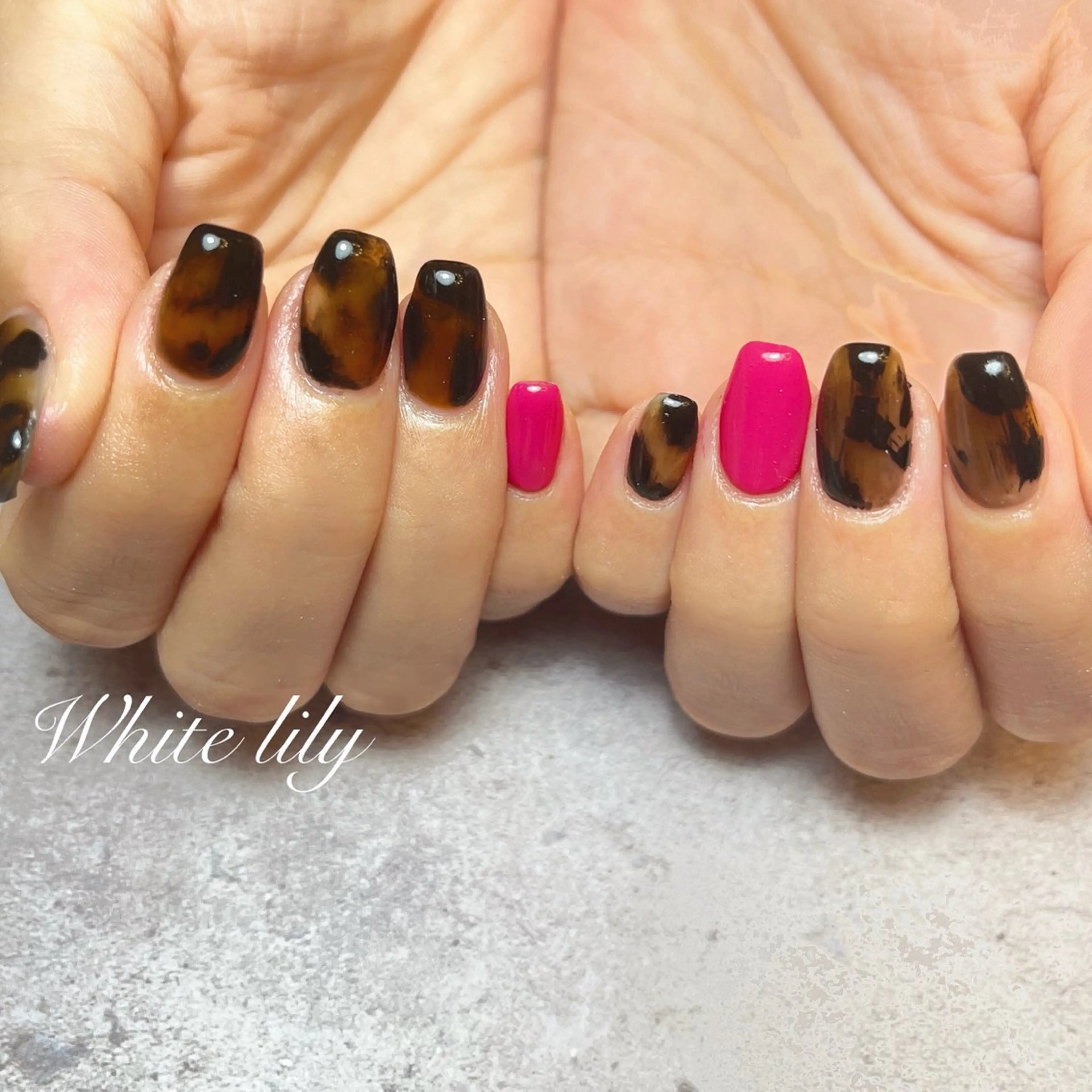ネイル ハンドネイル White lily所属・牧田 雅世のネイルデザイン