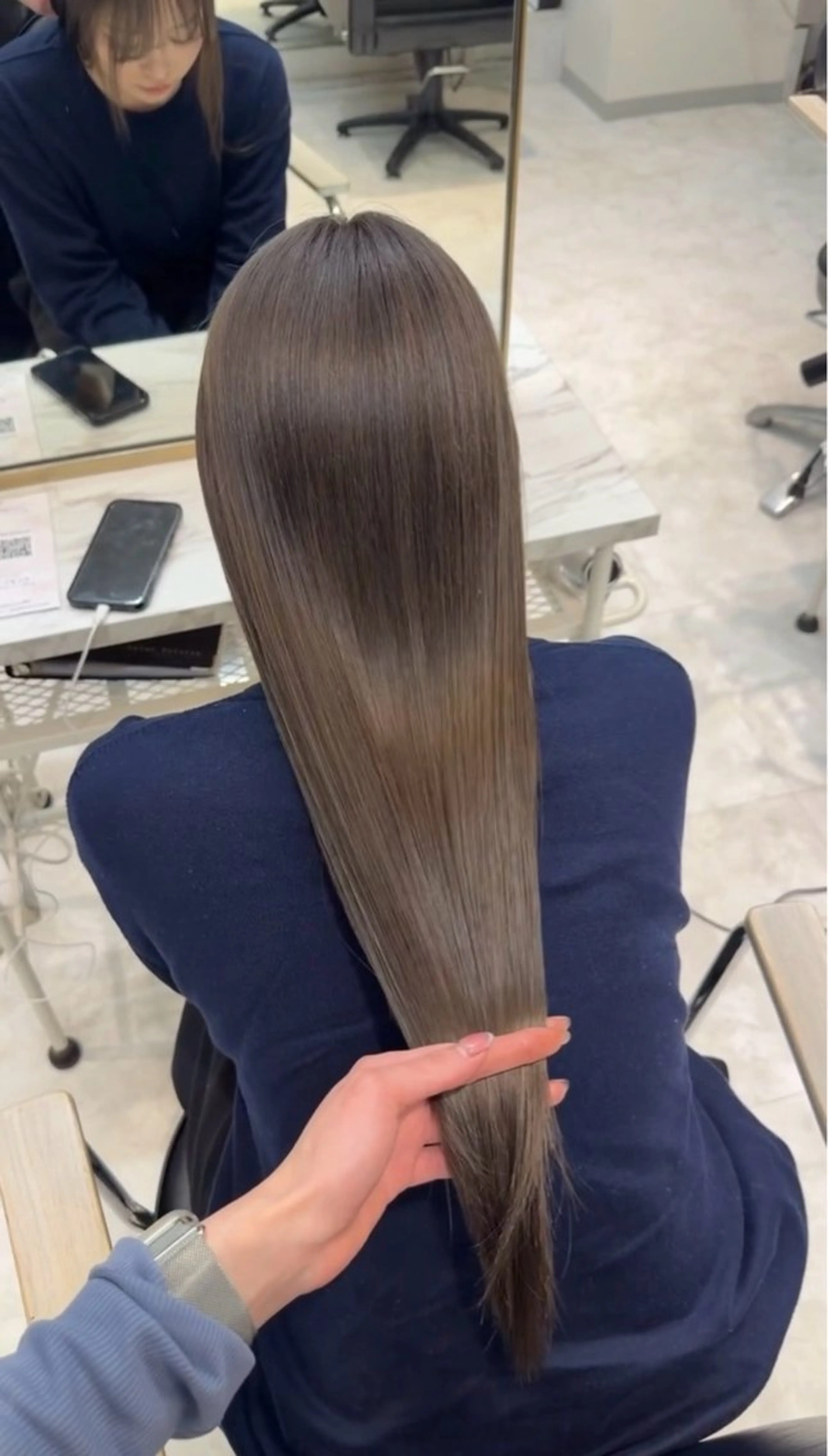 【💚🕊️赤み消しグレージュダブルカラー🕊️💚】柔らかく透ける外国人風カラーの写真