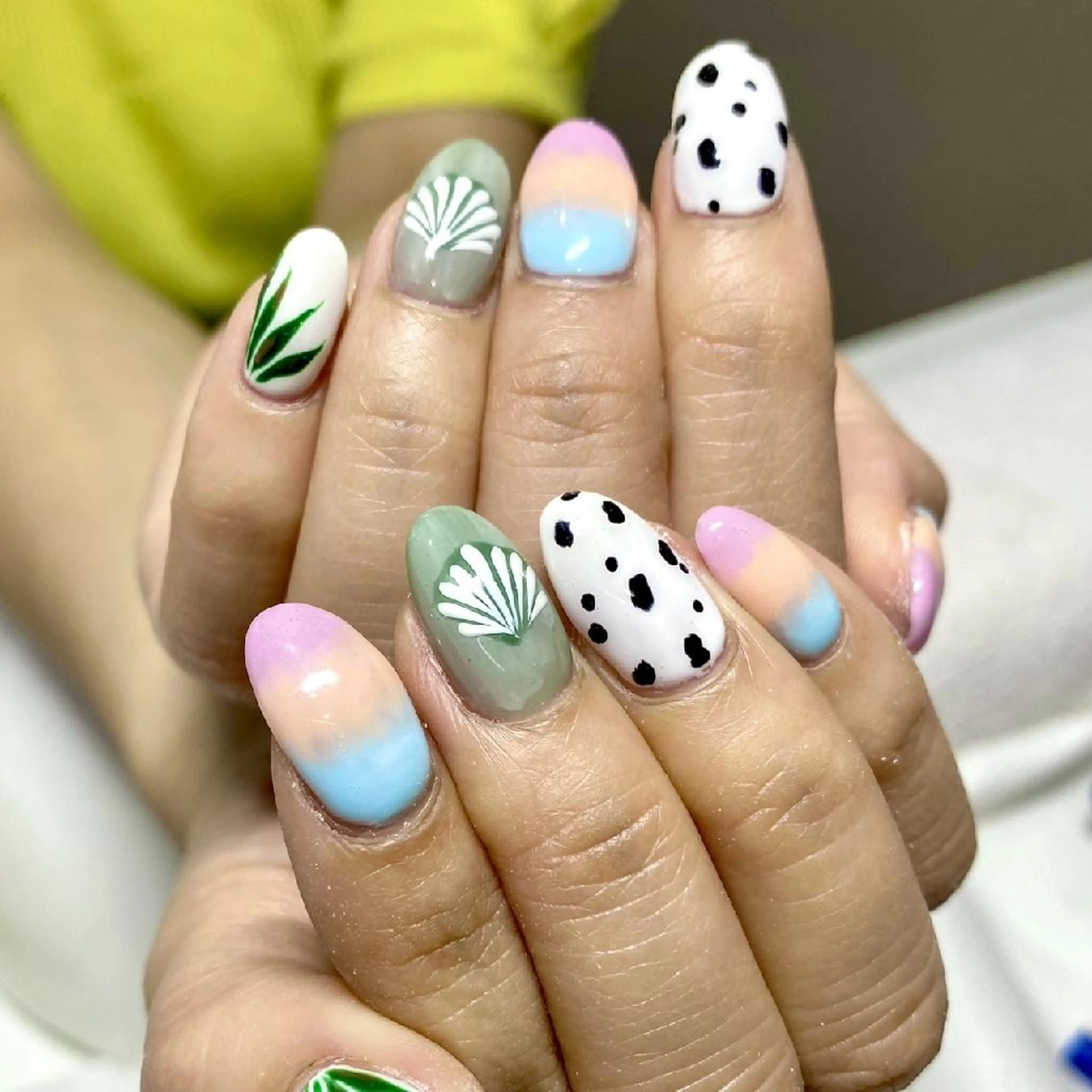 ネイル 夏ネイル 中井 未来のネイルデザイン