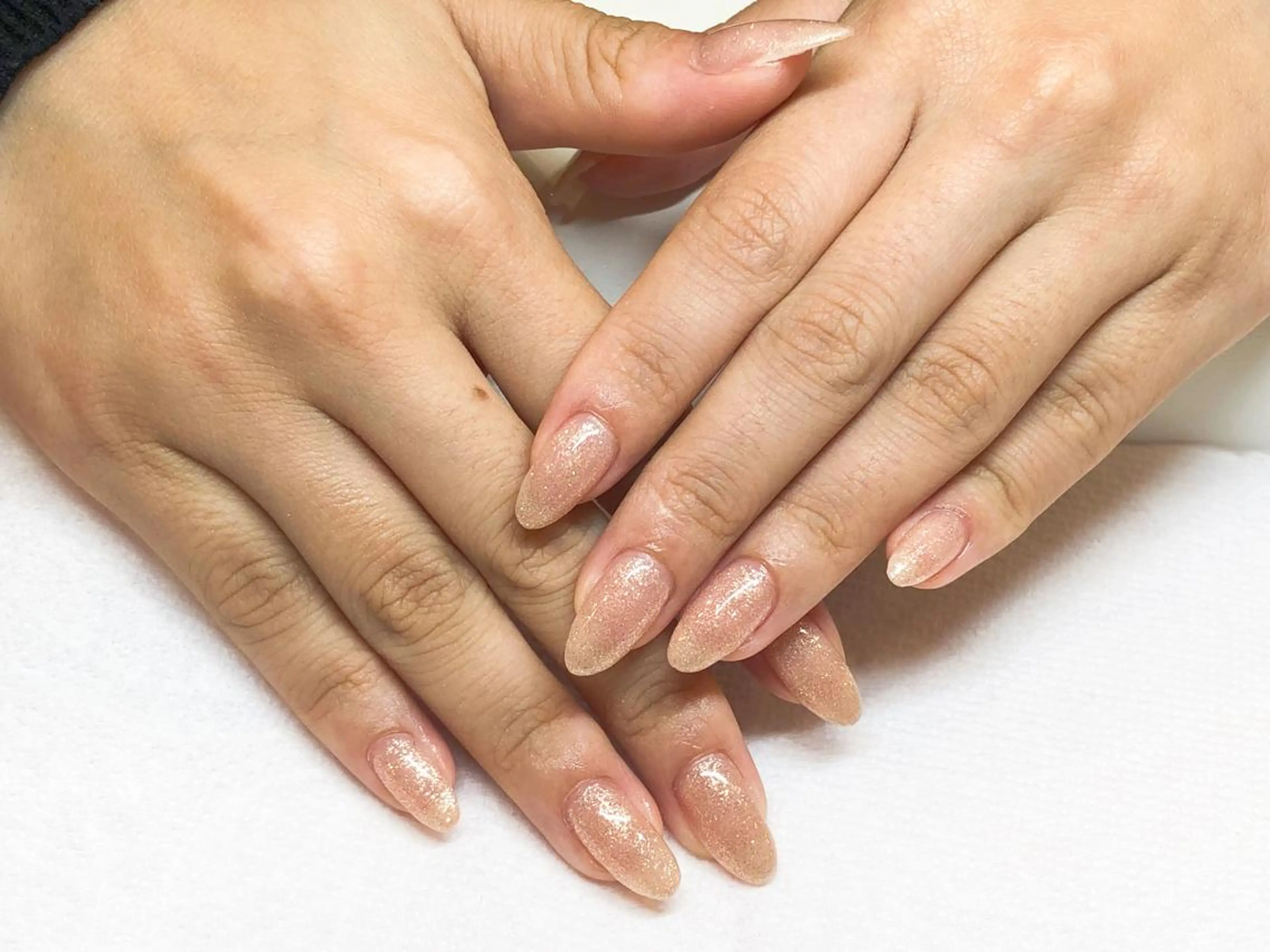 カラー ネイル Ui_Amor (パラジェル)のネイルデザイン