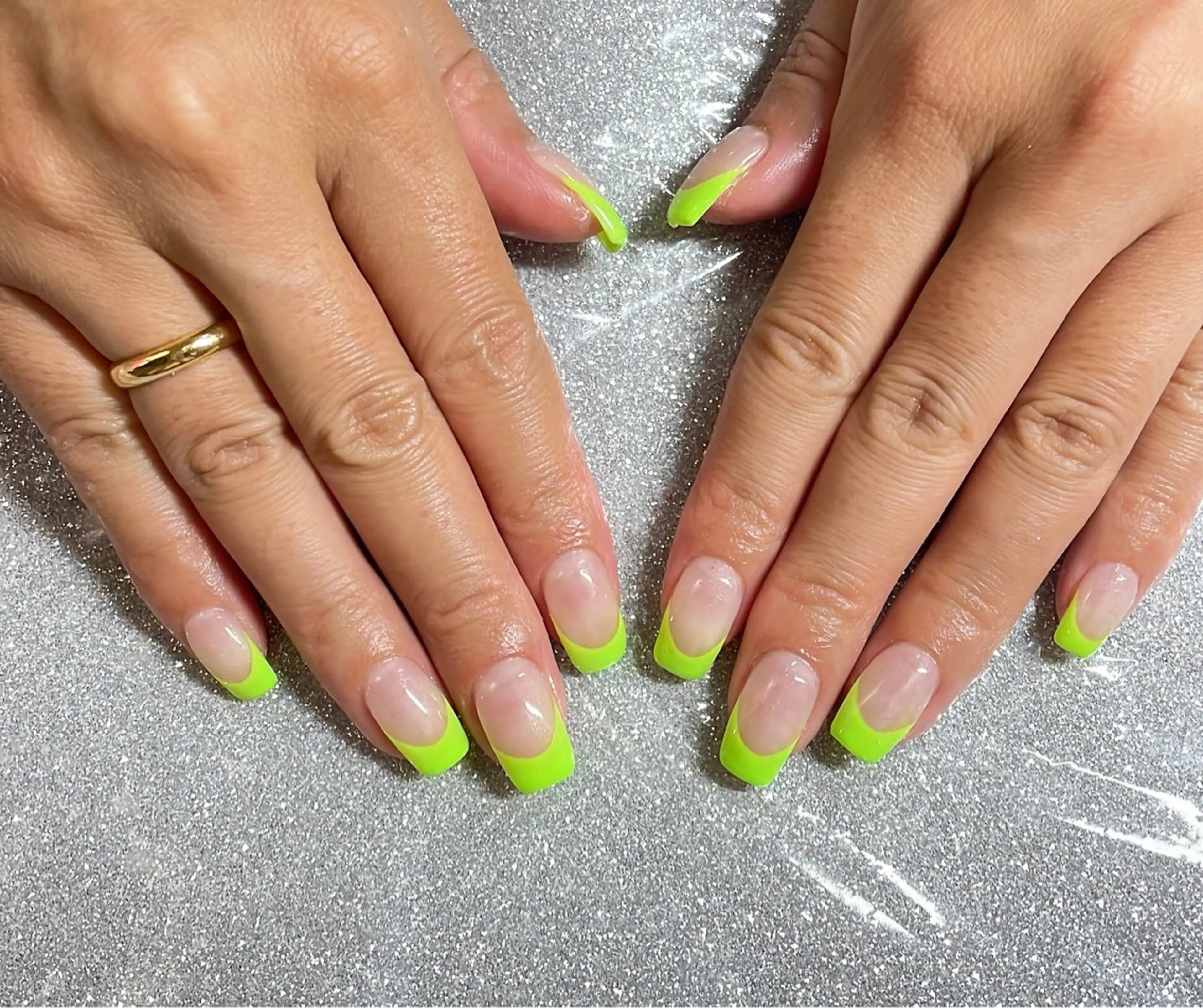 ネイル ハンドネイル VIERU 🌈🎀💖のネイルデザイン