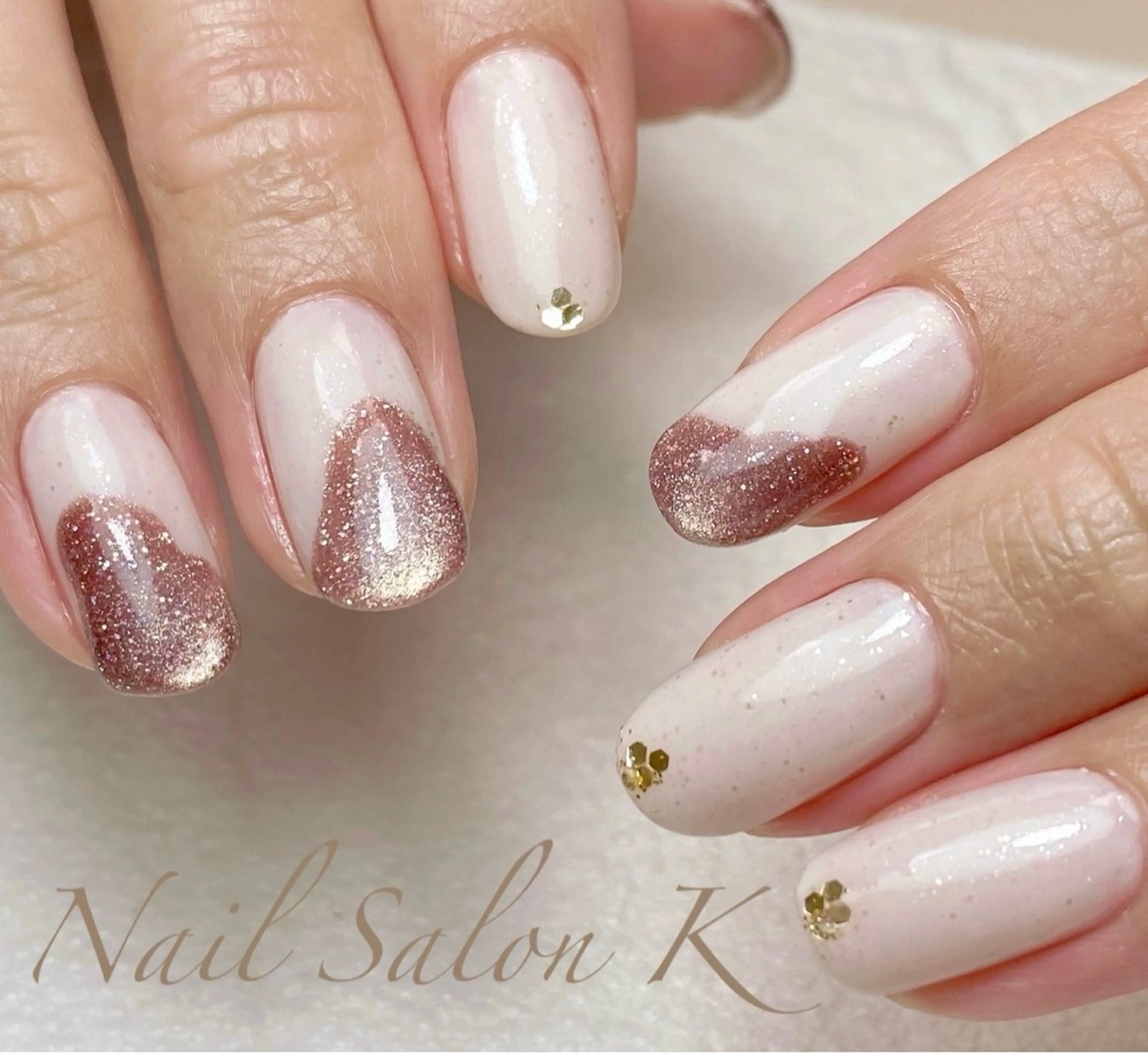 ネイル フラッシュネイル フラッシュマグ マグネットネイル ニュアンスネイル ぷっくりネイル ハンドネイル Nail Salon K 🧸美爪育成のネイルデザイン