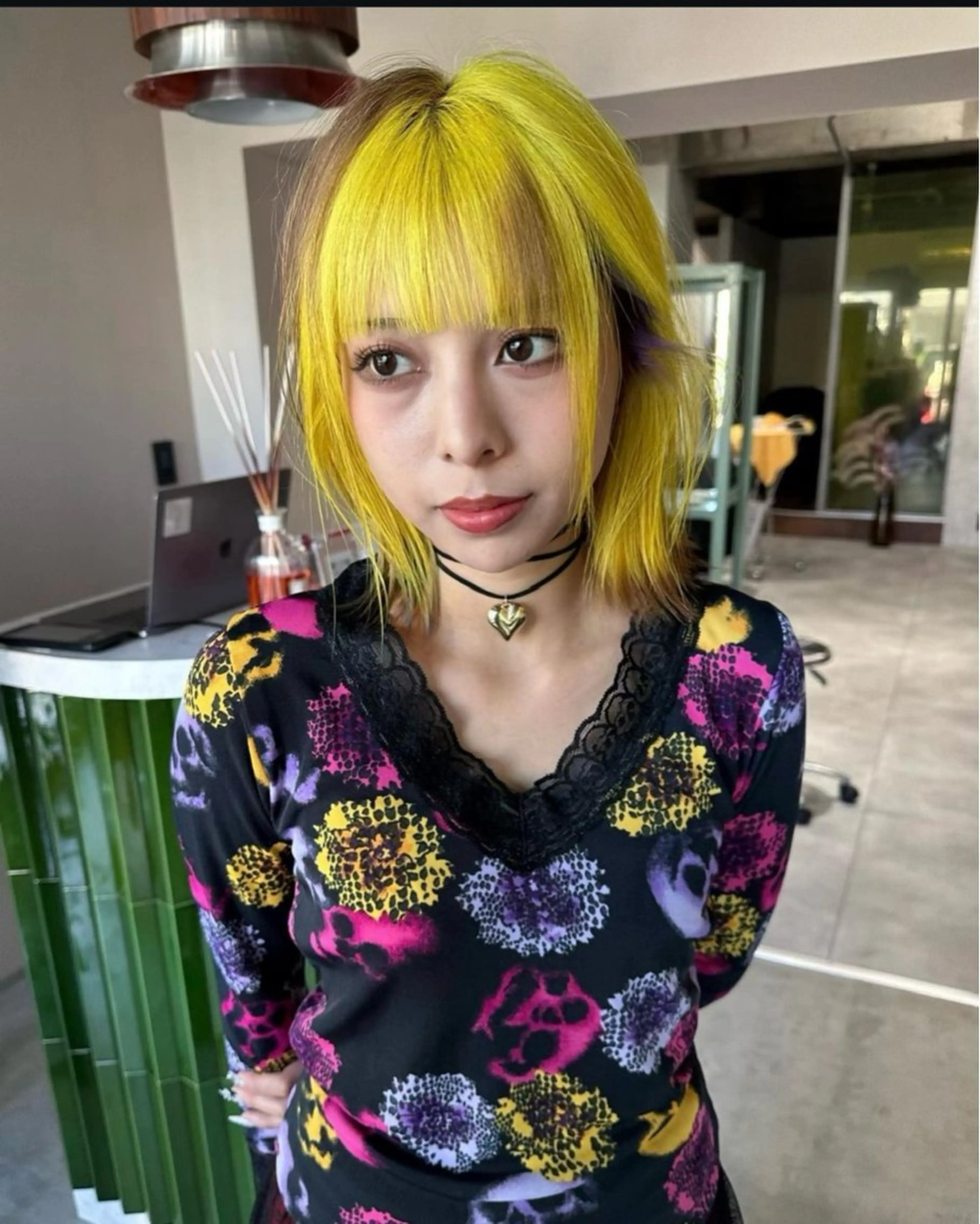 ミディアム カラー ナチュラル・ハイトー ン🏆HINOKIのヘアスタイル