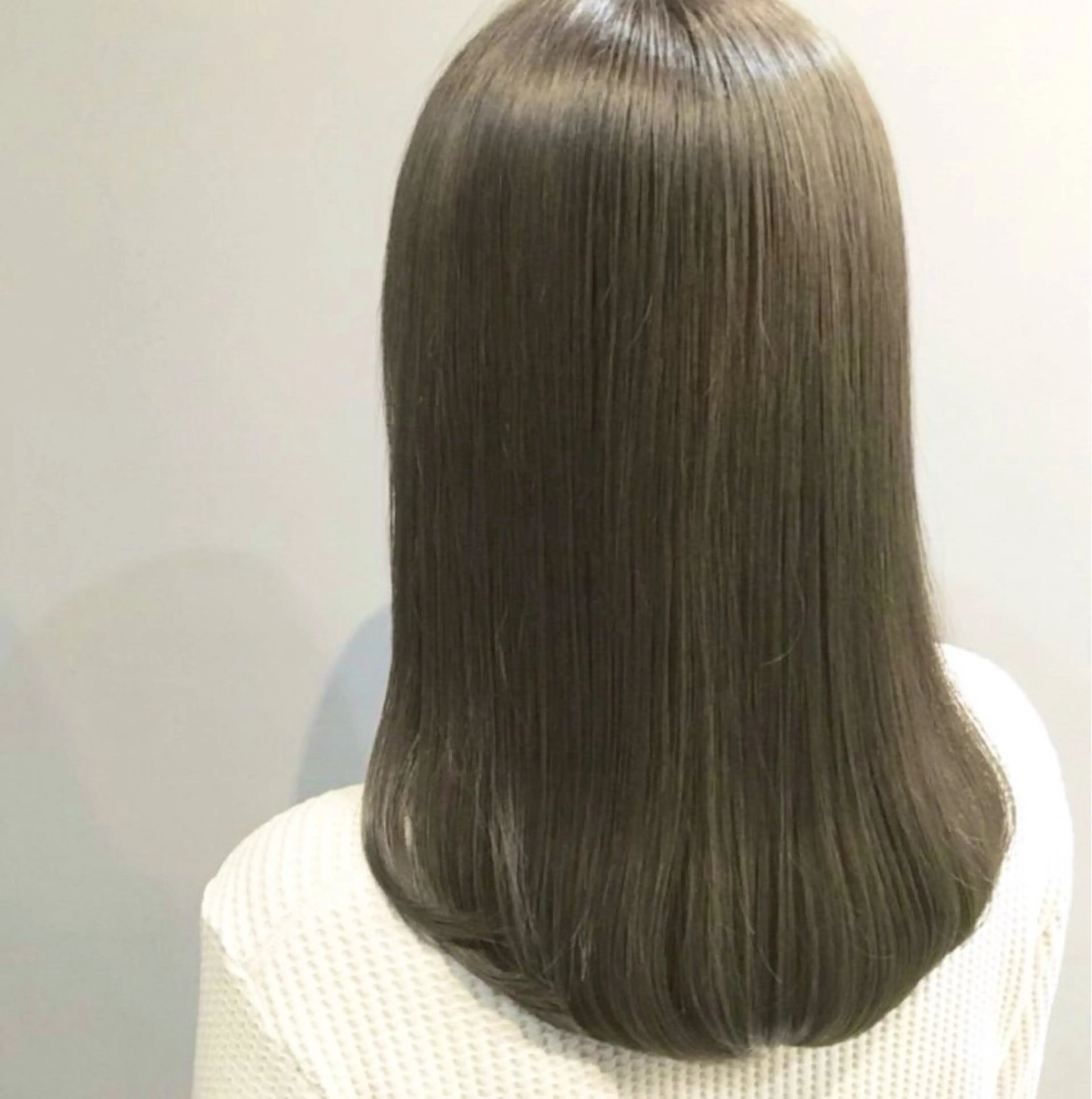 セミロング カラー 🎀asumi/艶カ ラー/ミディアムのヘアスタイル