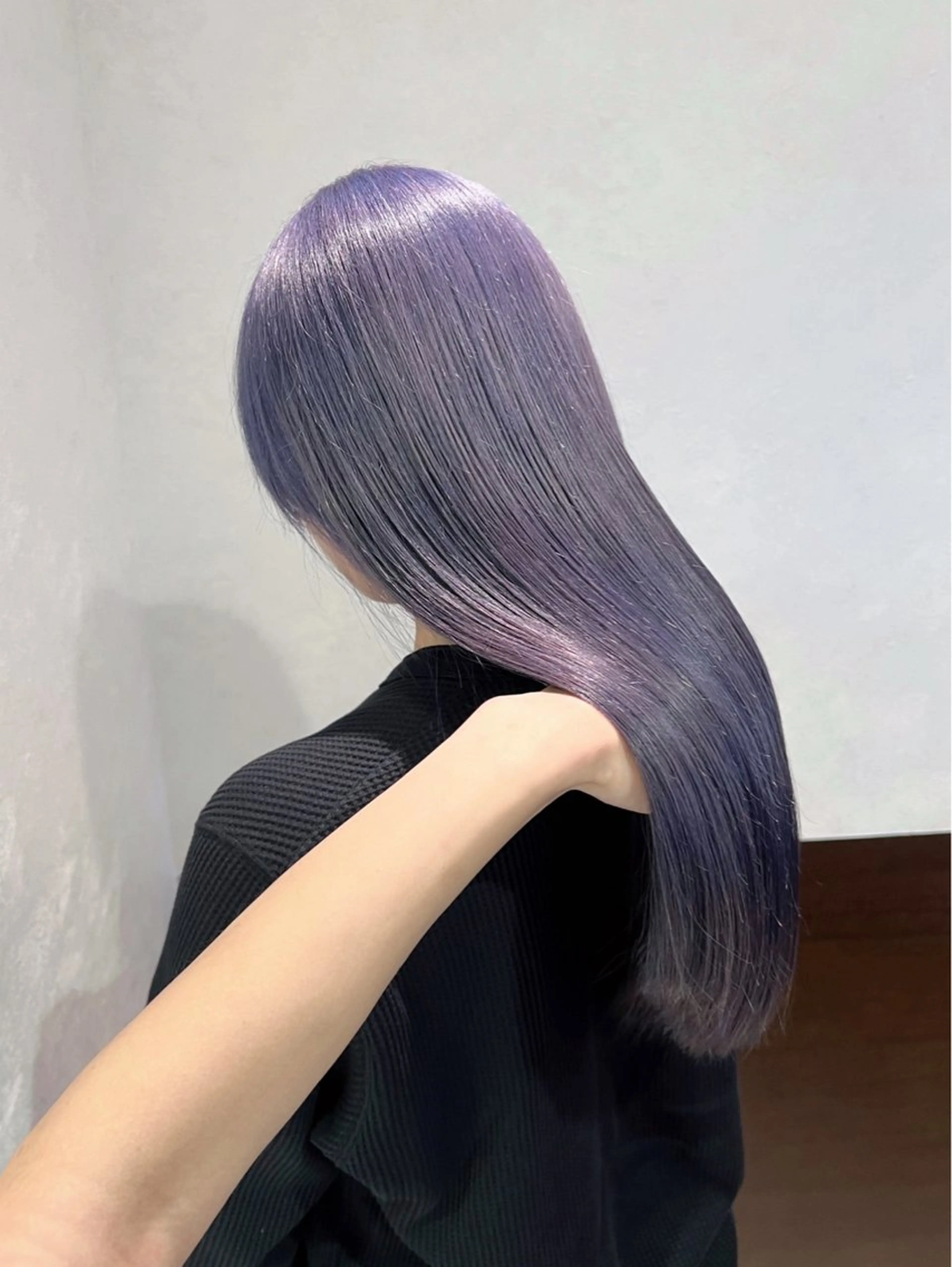 カラー nehus nagaoka所属・🖤複雑履歴ブリーチ Mizuki 🖤のヘアスタイル