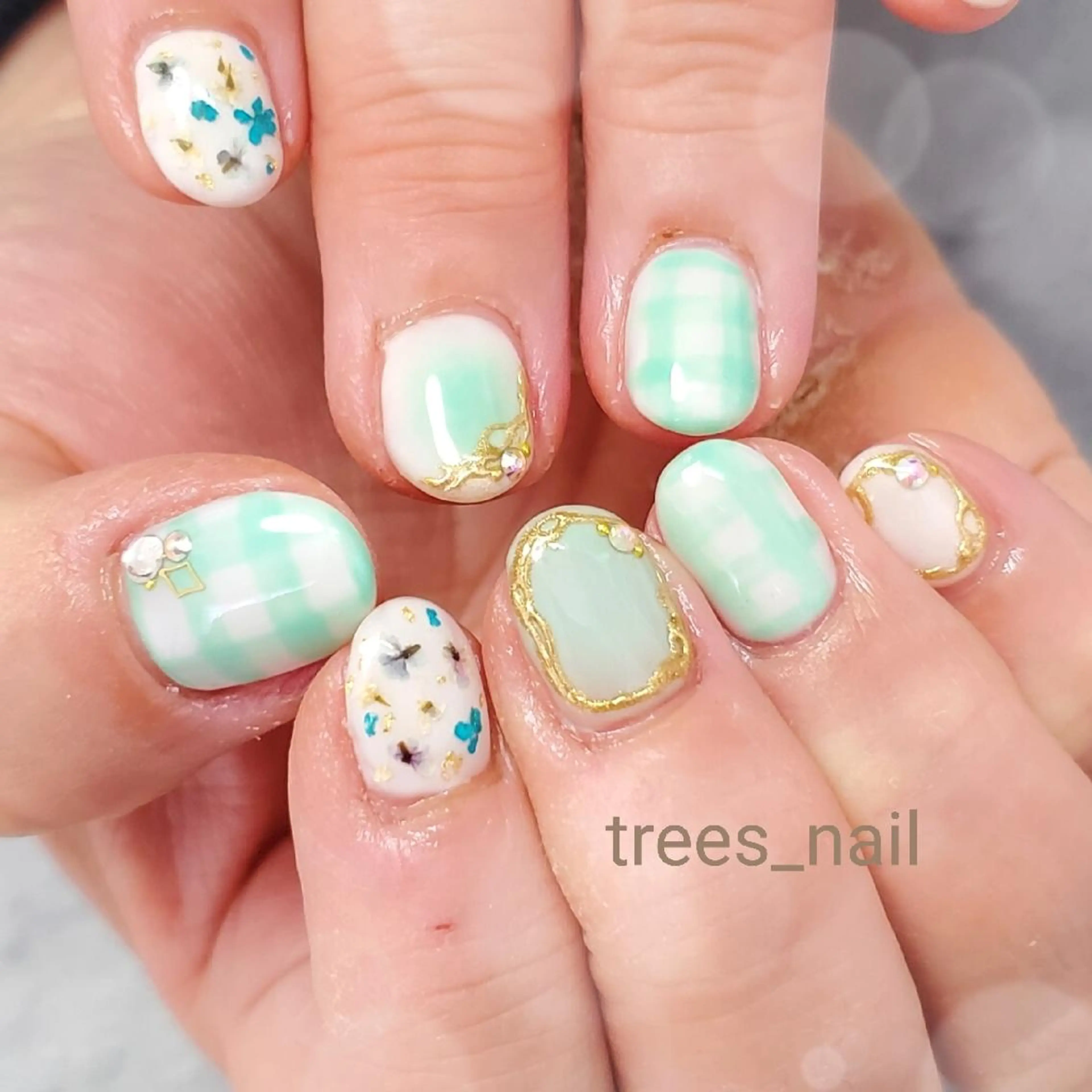 ネイル trees_ nailのネイルデザイン