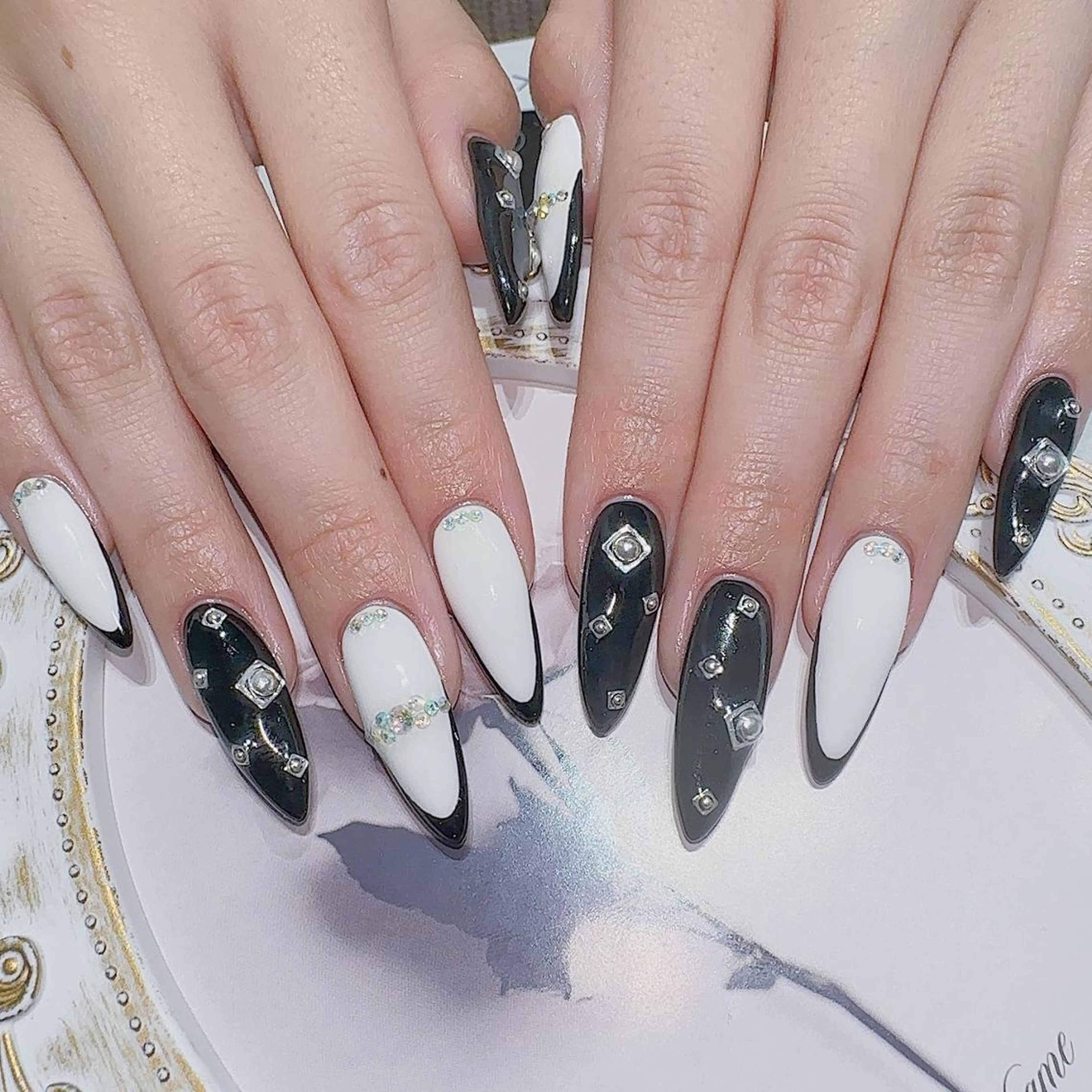 ネイル Queens momoのネイルデザイン