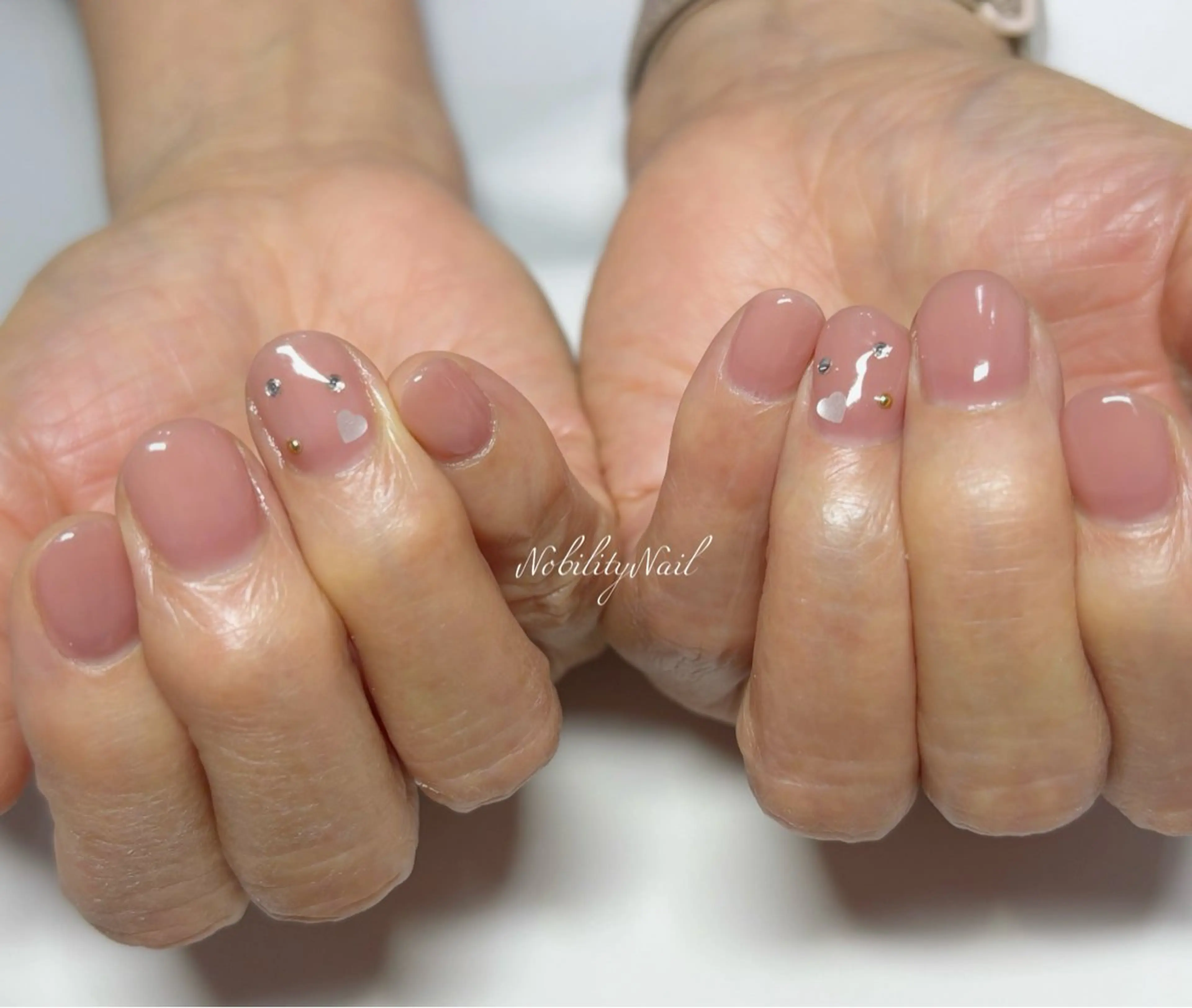 ネイル ハート ラメ(グリッター) ピンク ストーンネイル ネイルサロンNobilityNail所属・風口 麻由子のネイルデザイン