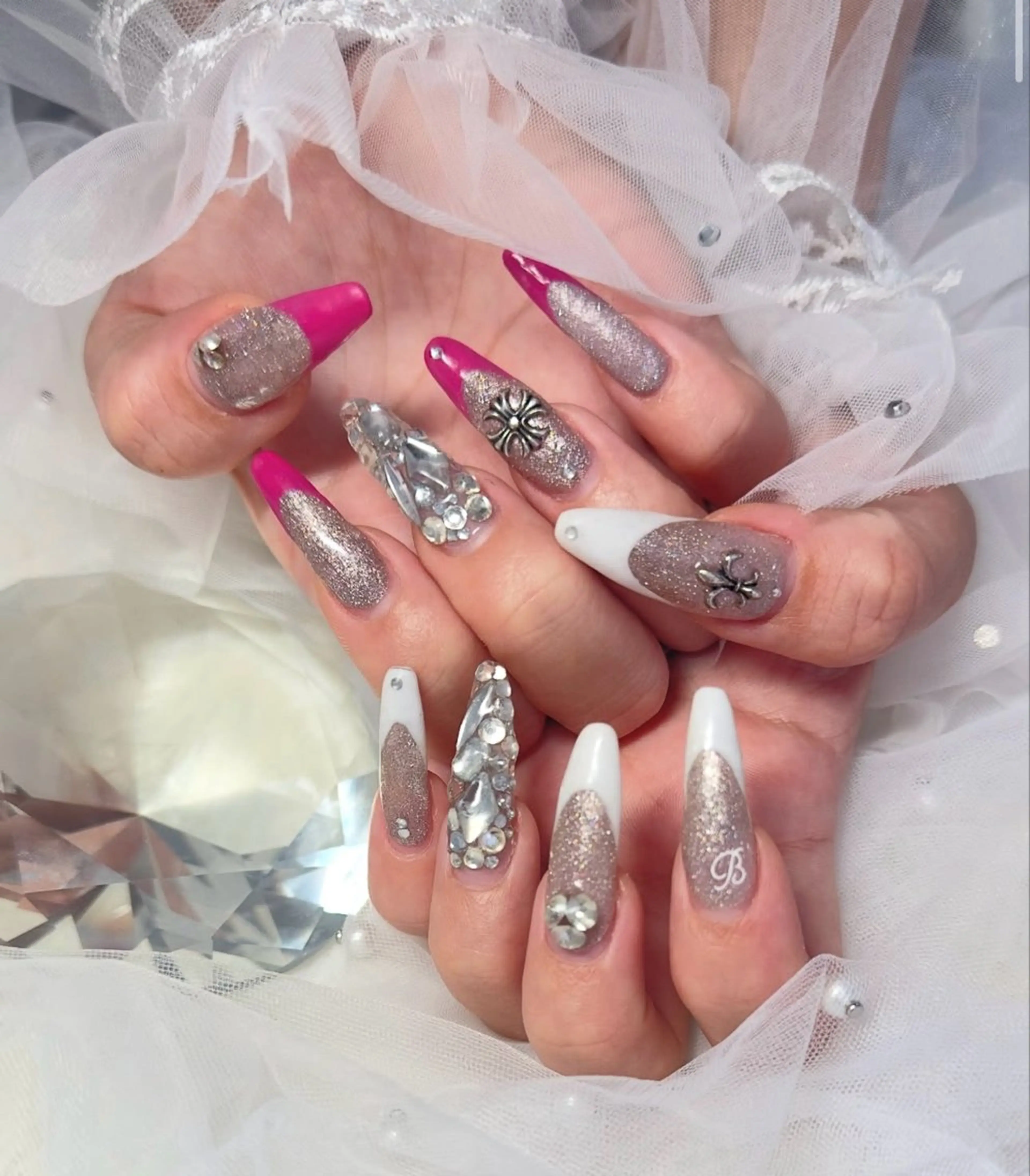 ネイル private salon le'a所属・le'a スタッフのネイルデザイン