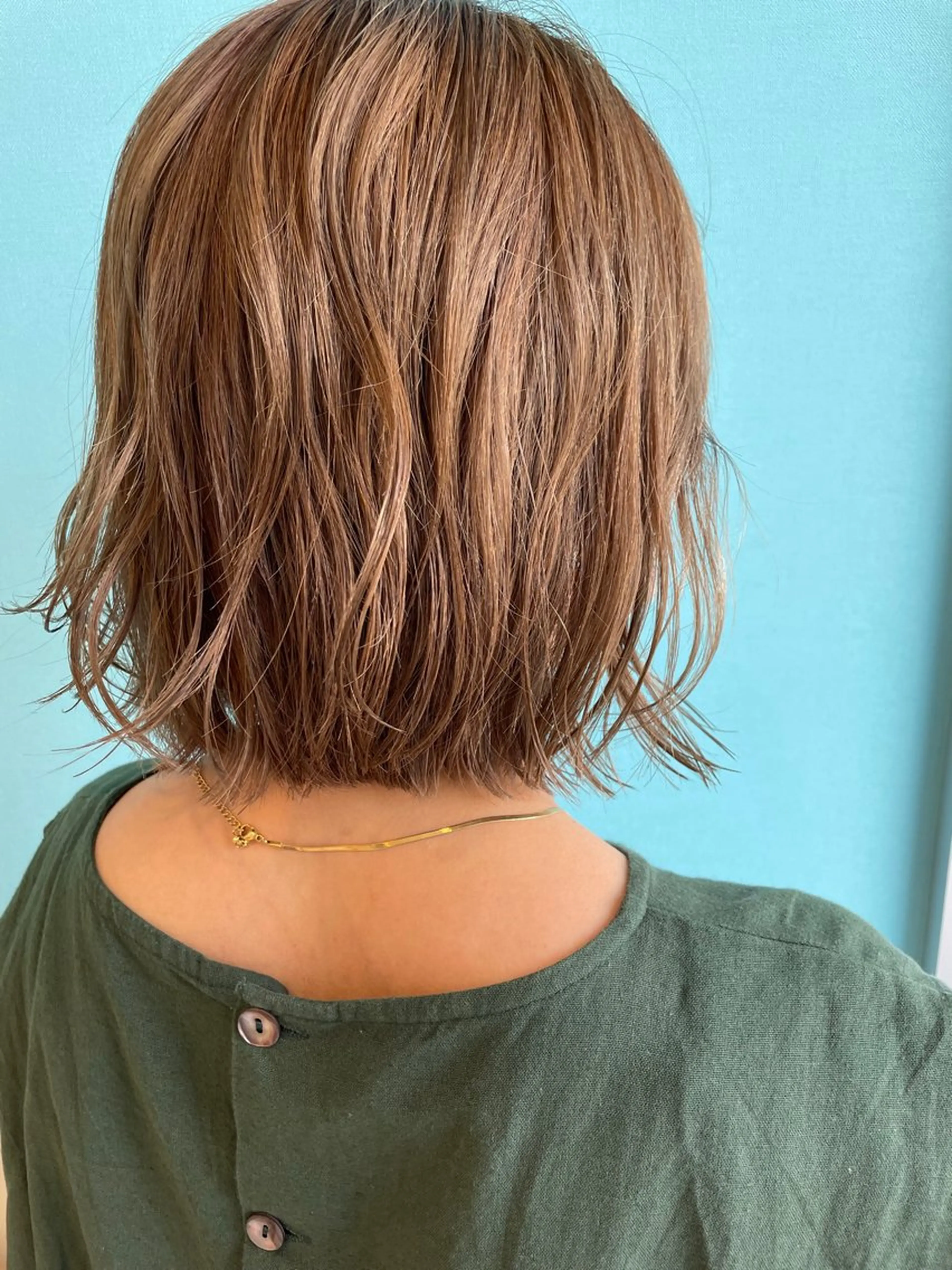 ミディアム カット ヘアカラー トリートメント 日置 大智のヘアスタイル