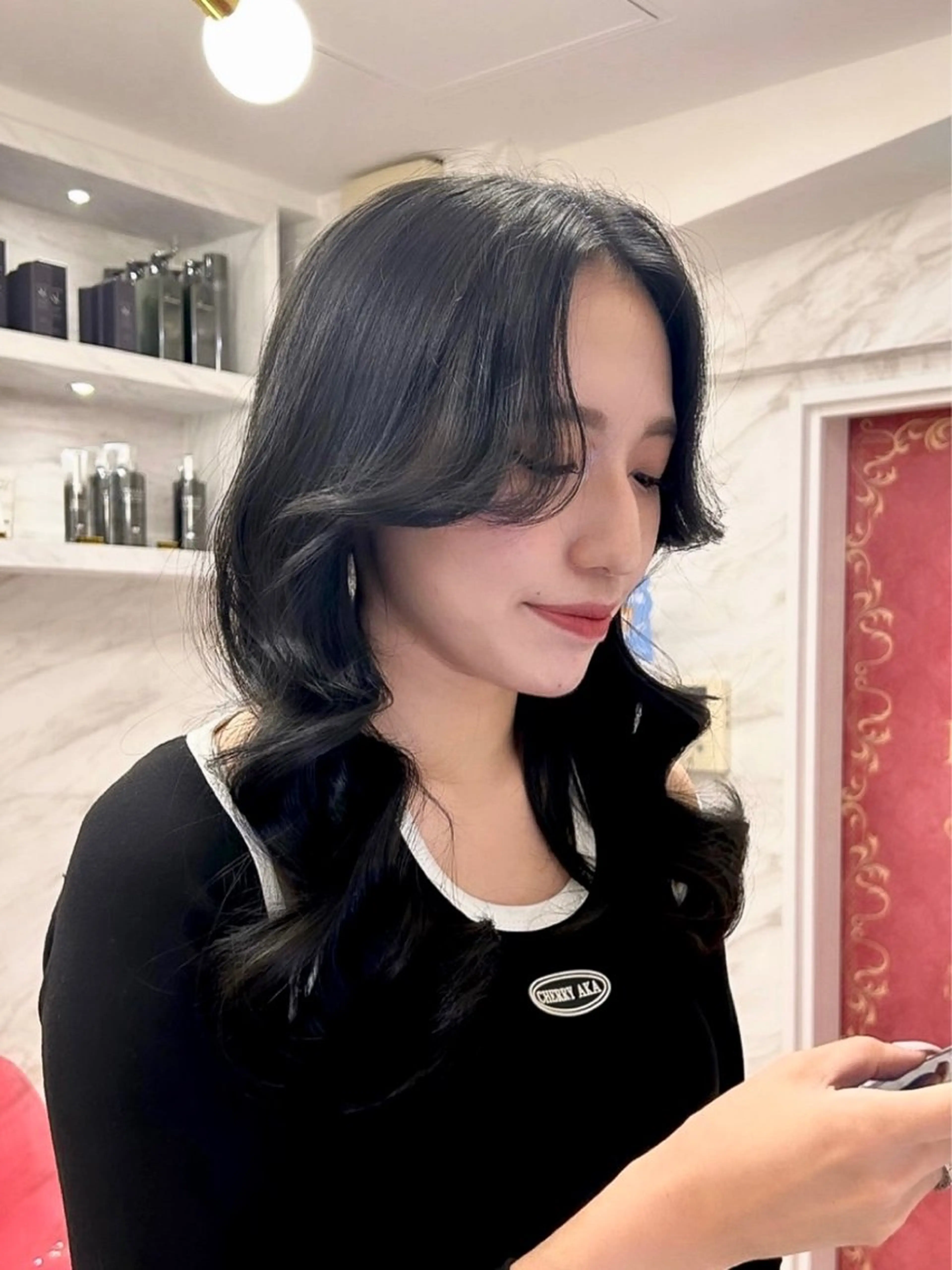 セミロング カラー ヘアアレンジ 黒髪 ブルーカラー ブルーブラック 韓国風ヘア レイヤーカット 🩷韓国ヘア/ミディ アム🩷Maikaのヘアスタイル