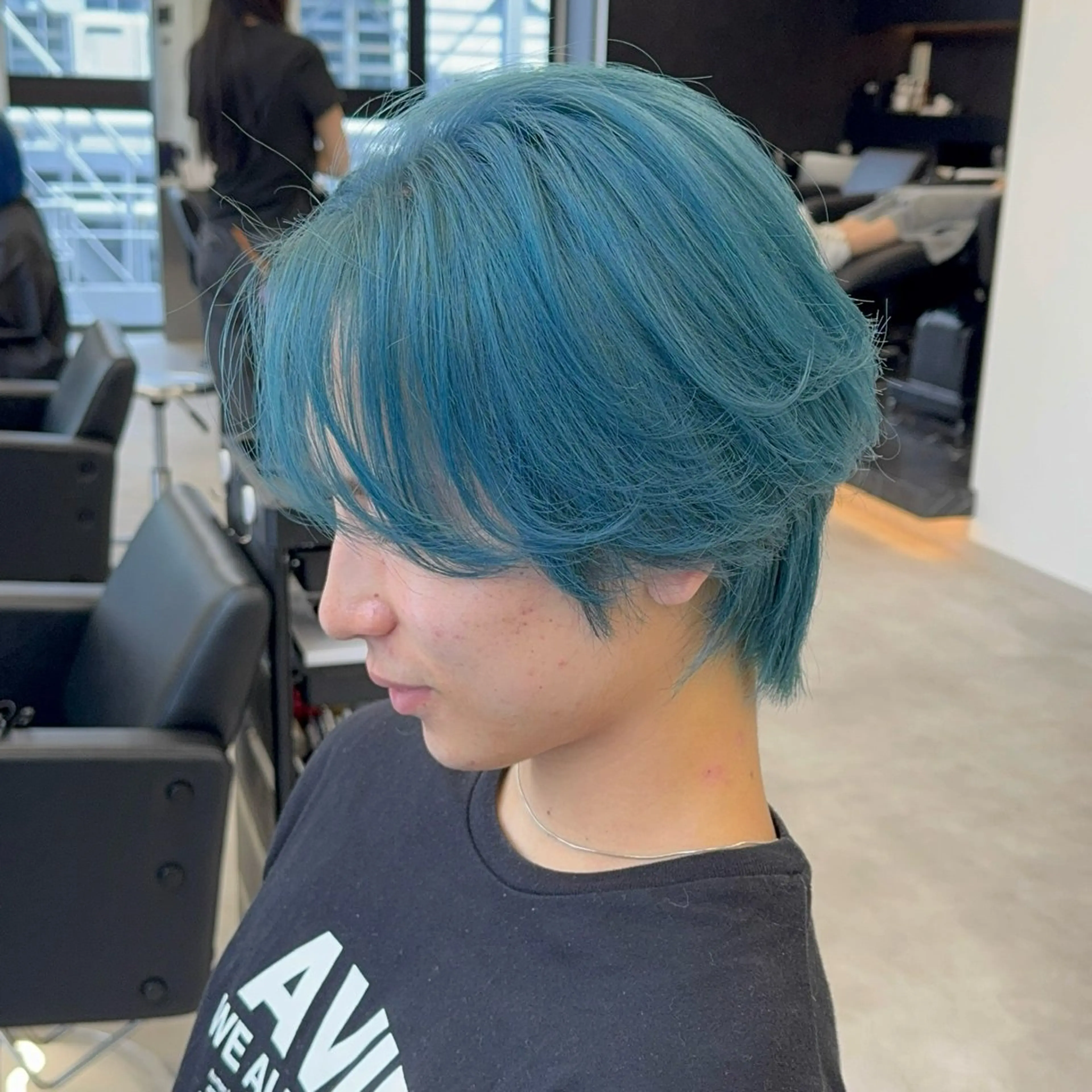 カラー メンズ メンズブリーチ メンズウルフカット ブリーチ ブルーカラー ウルフカット カット ヘアカラー エクステ/透明感 韓国ヘア/KENTAのヘアスタイル