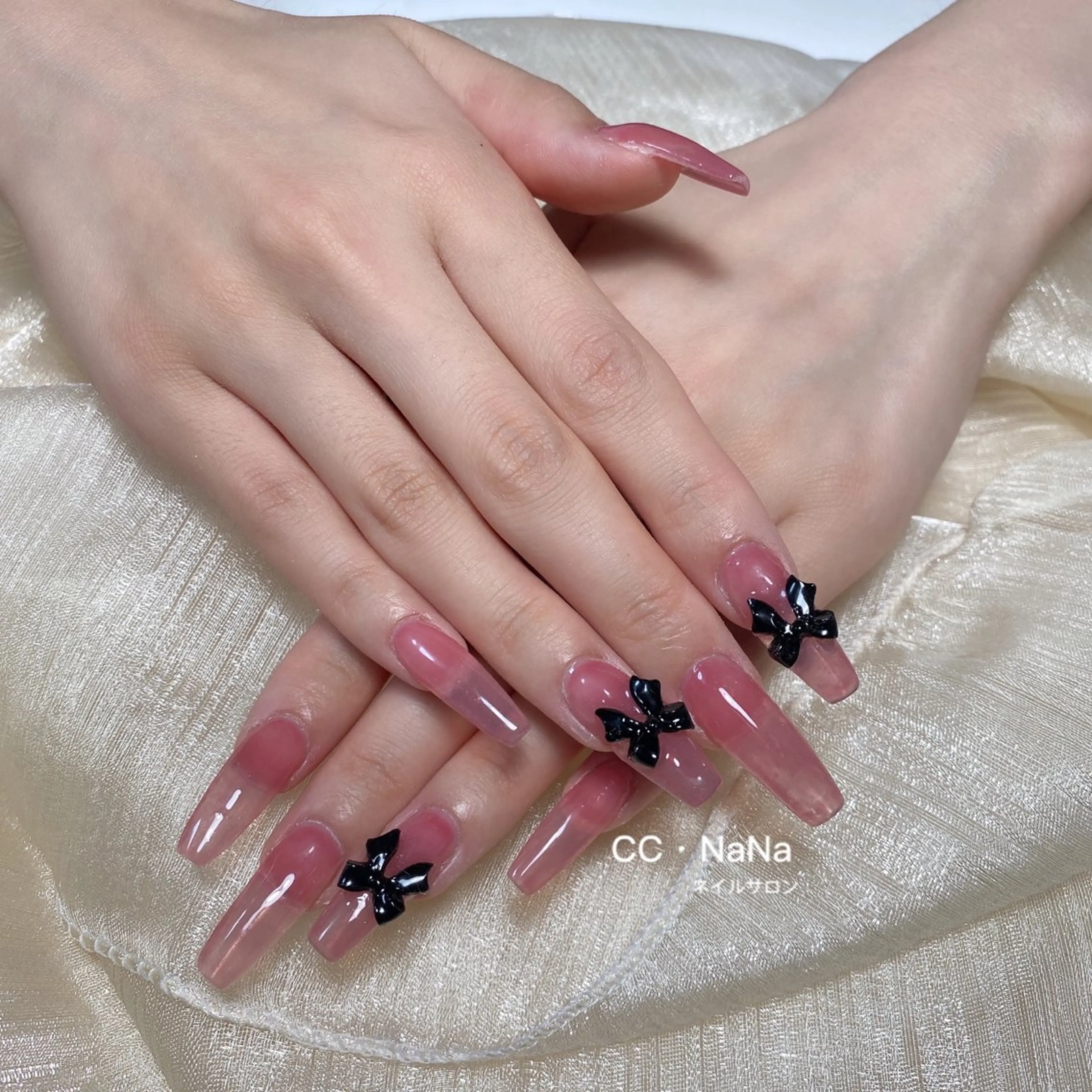 ネイル ハンドネイル 💎CC・NaNa 韓国風ネイル🌙Cのネイルデザイン