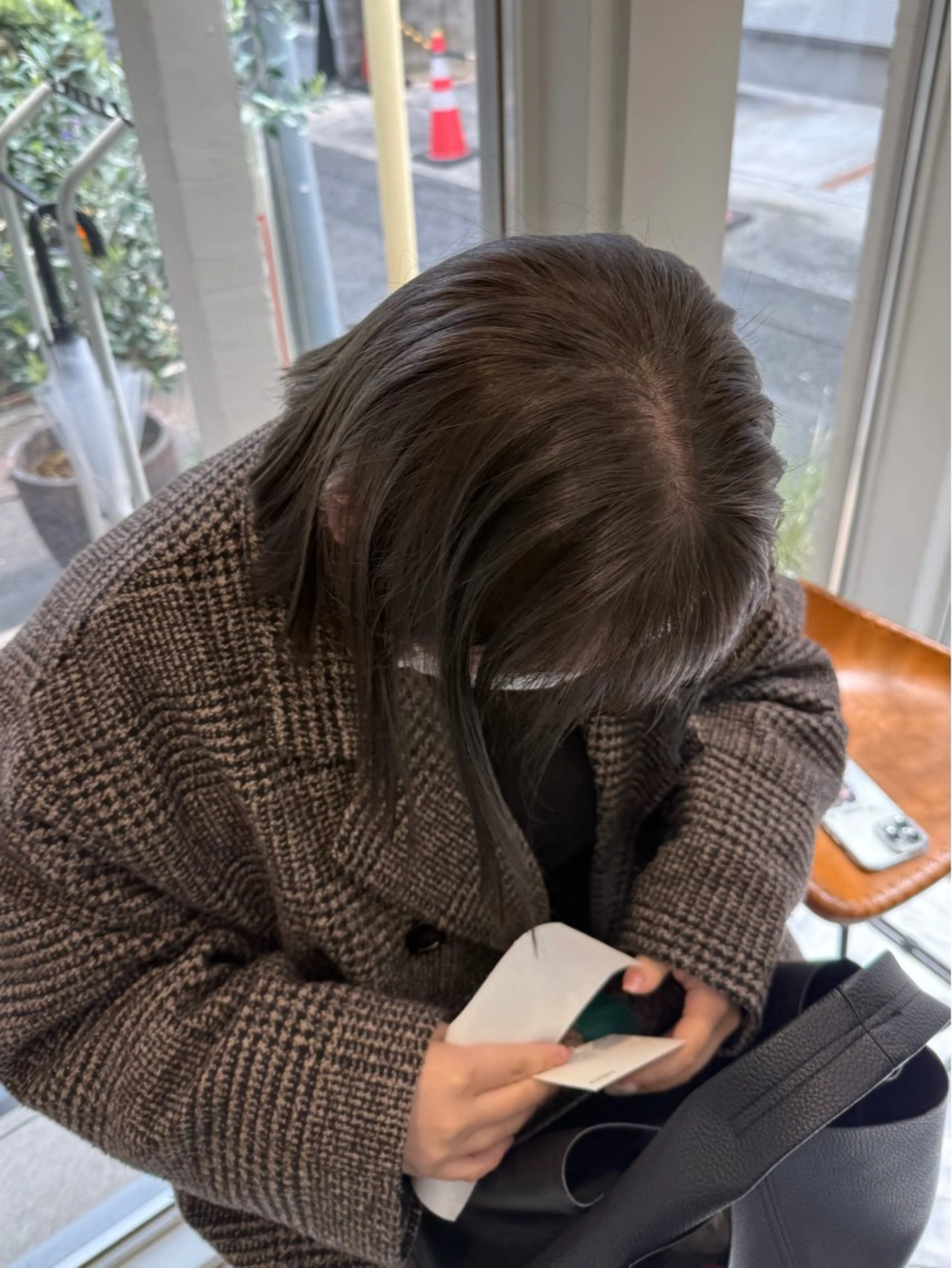 ショート カラー ミルクティー× グレージュMOMOのヘアスタイル