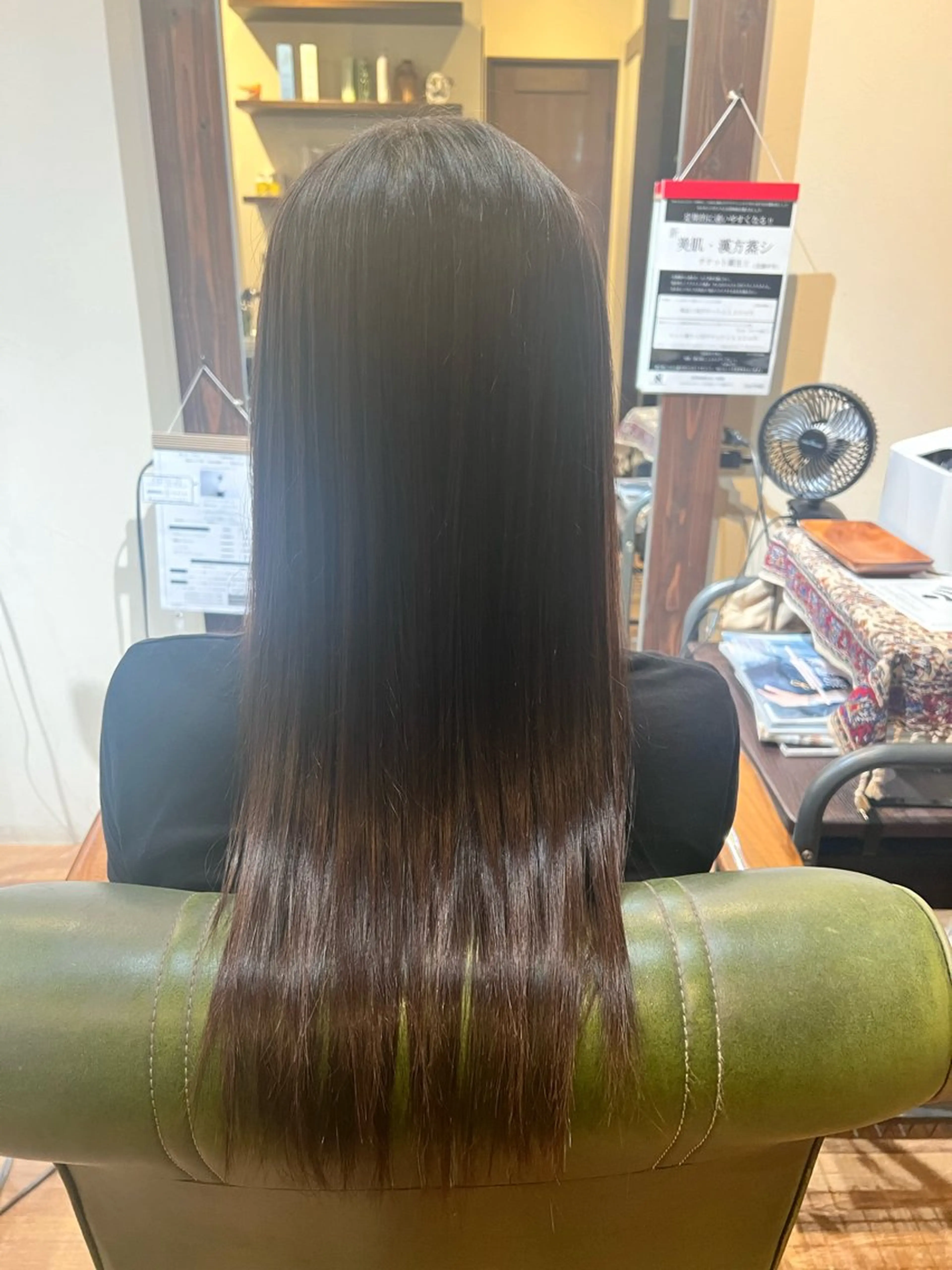 ロング 縮毛矯正 Luster Friends所属・まゆ | 艶カラー | ストレートのヘアスタイル