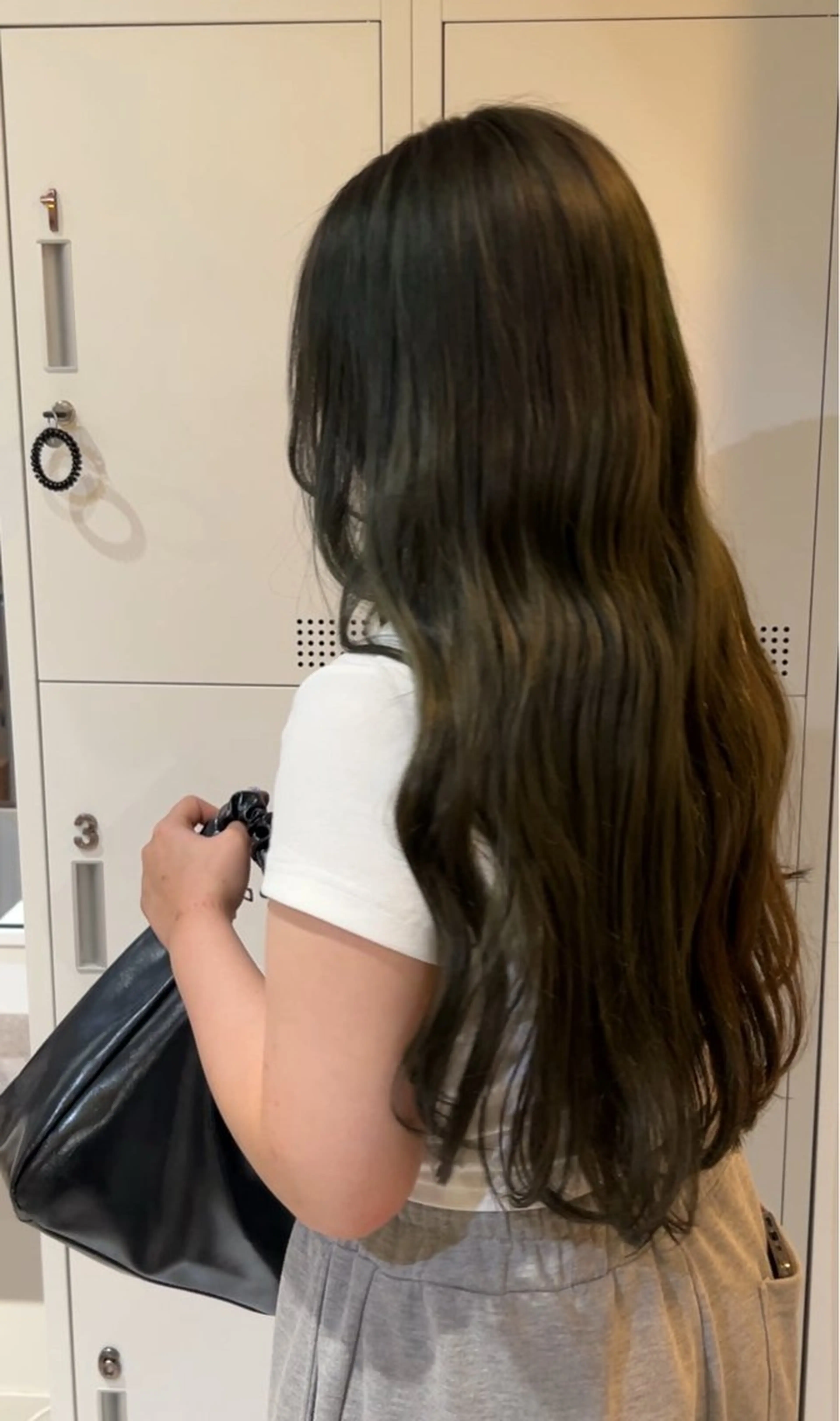 カラー UNBIRTHDAY akariのヘアスタイル