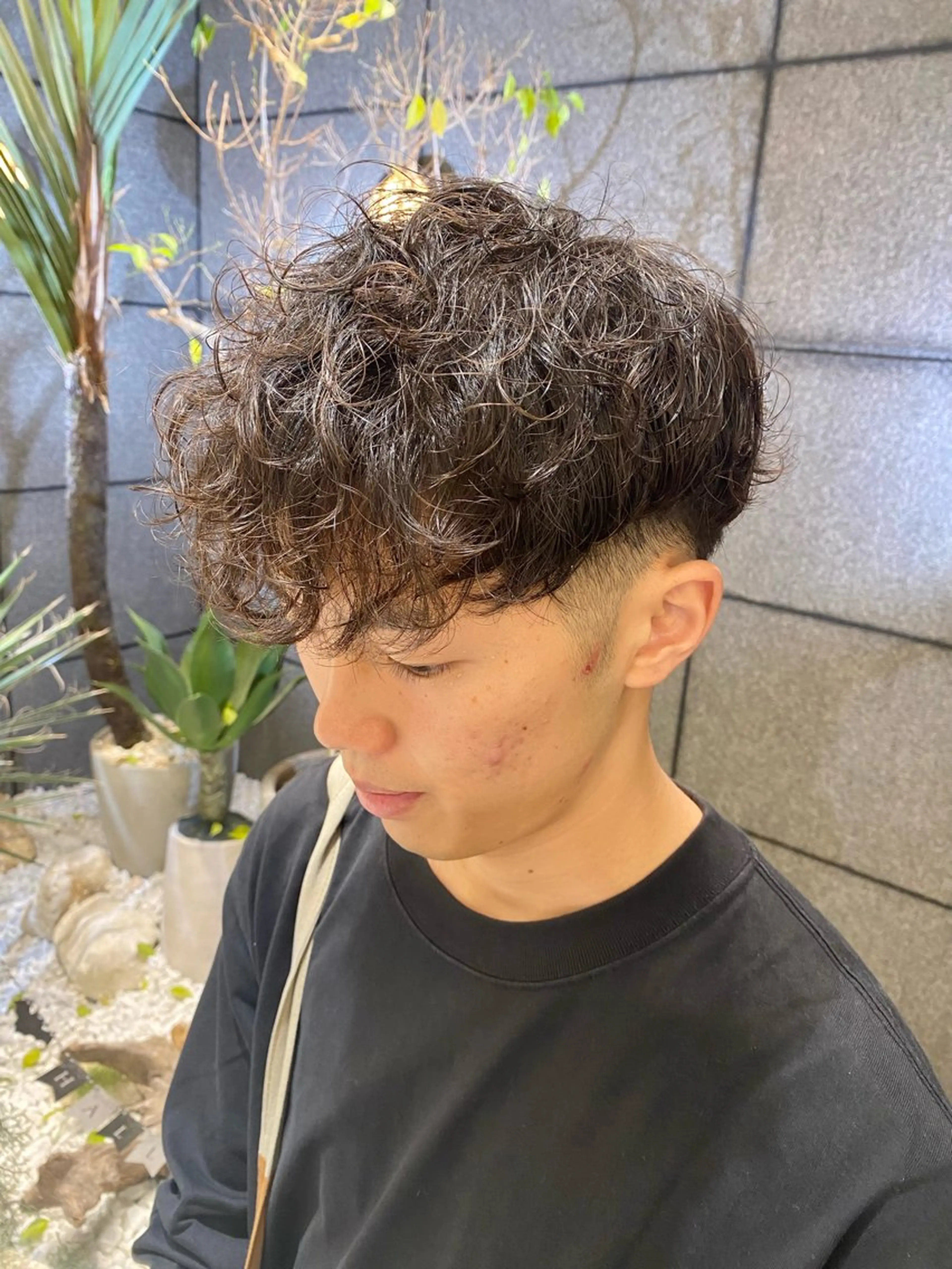 ショート パーマ メンズ カット パーマ 酸スト/フェザー パーマ/三谷海斗のヘアスタイル