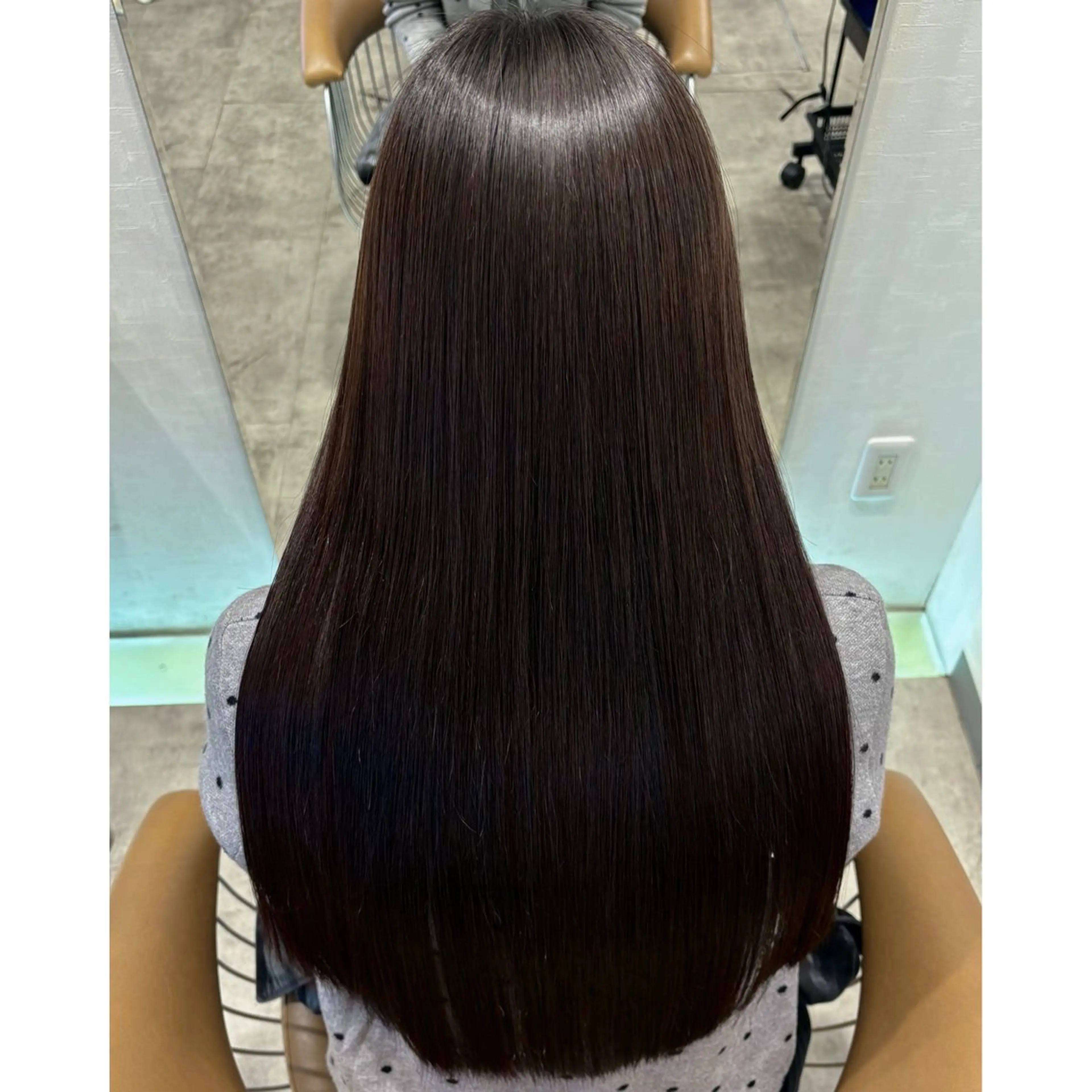 ロング 縮毛矯正 タカバヤシ アイリのヘアスタイル