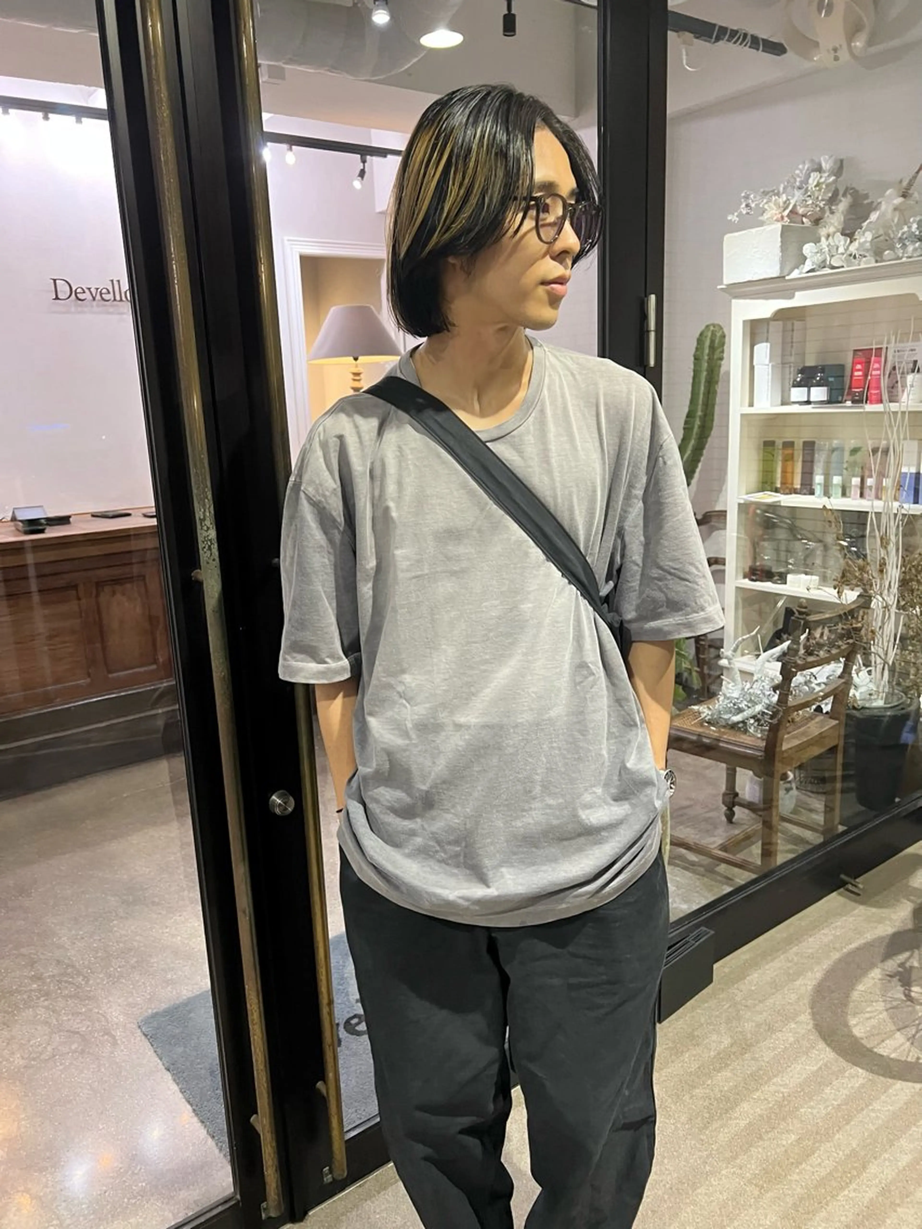 カラー メンズ メンズブリーチ メンズハイライト ブリーチ デザインカラー ハイライトカラー カット ヘアカラー 千葉 郁也のヘアスタイル