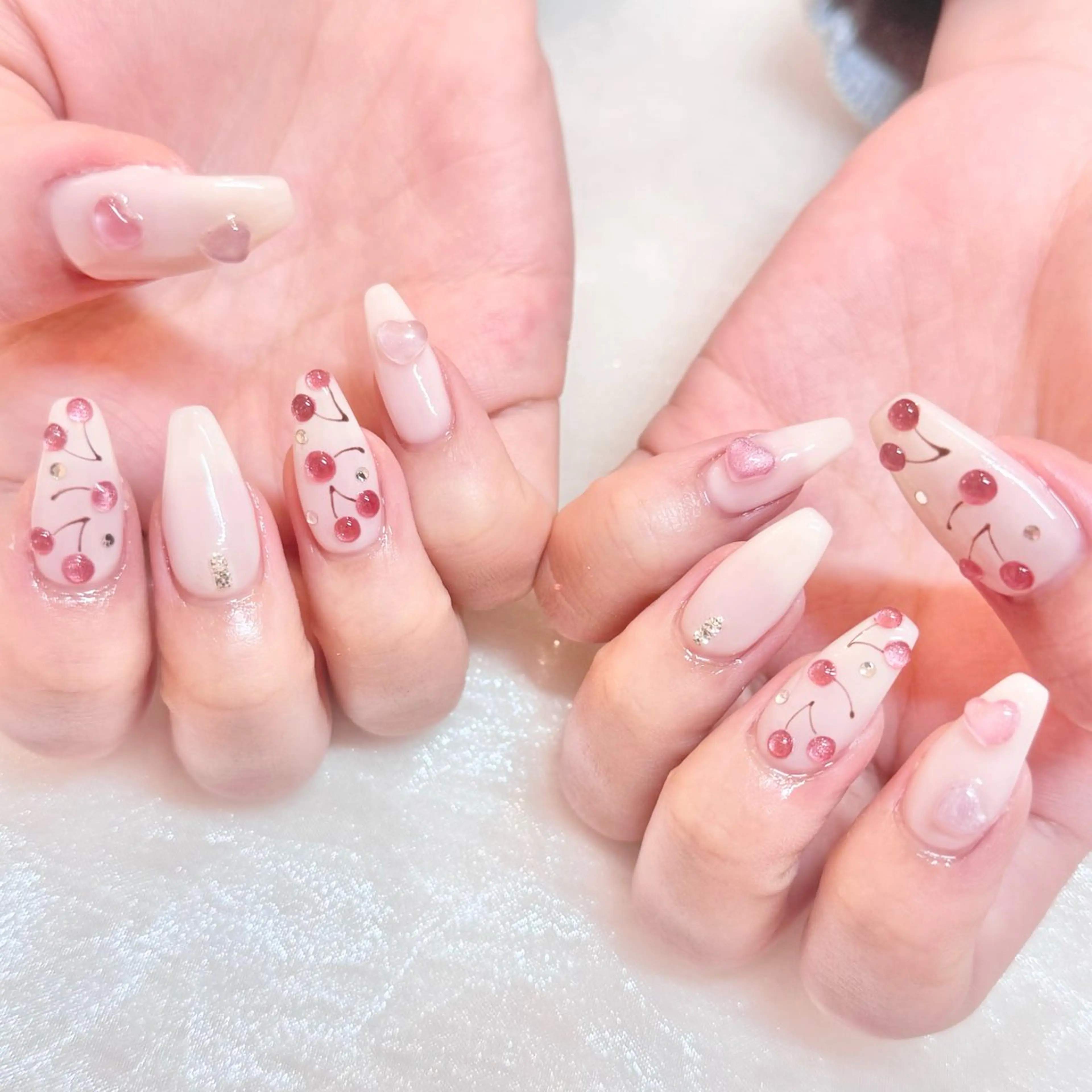 ネイル ハンドネイル 藤原 みゆのネイルデザイン