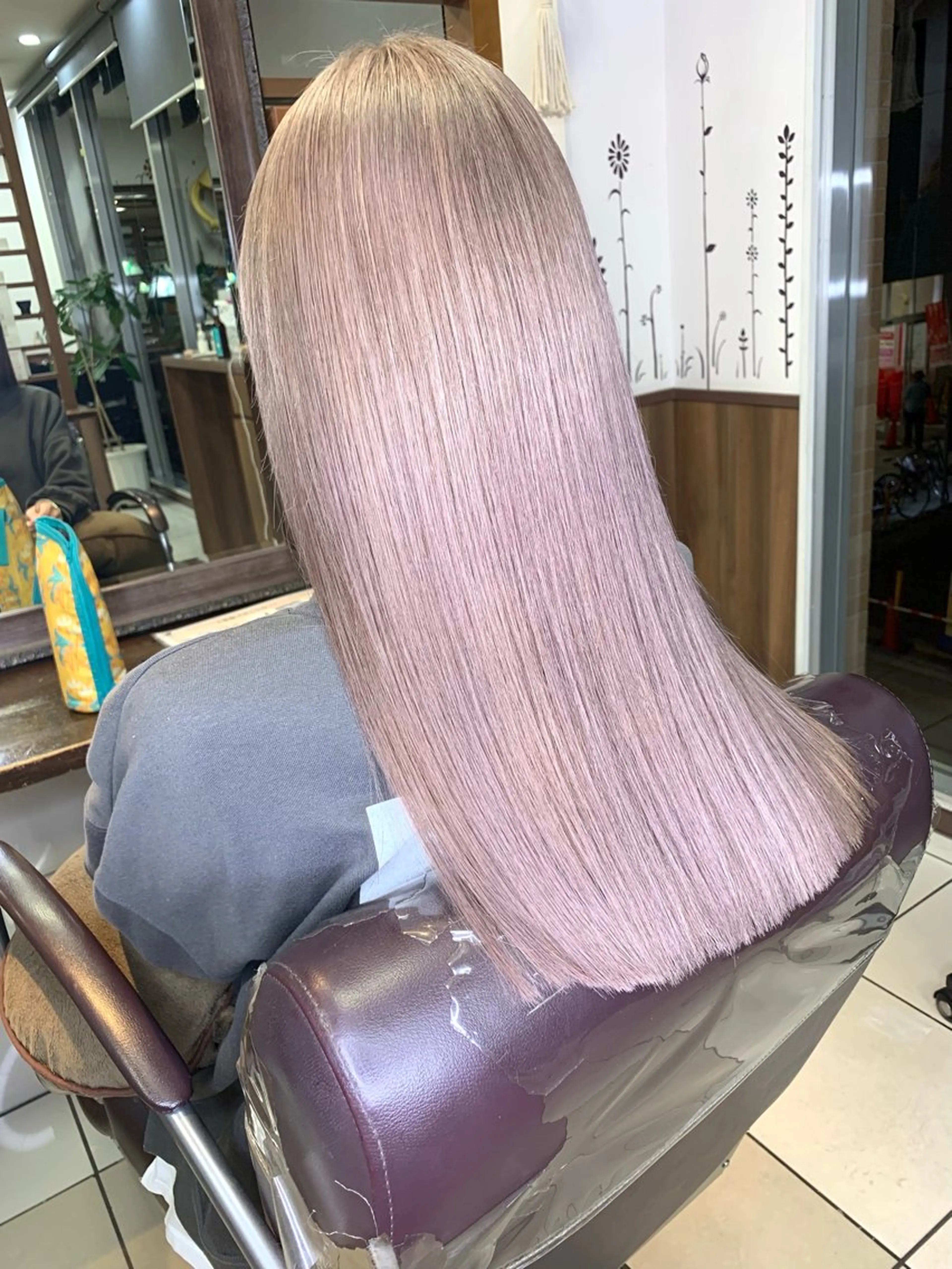 ミディアム カラー ブリーチ 本島 大生のヘアスタイル