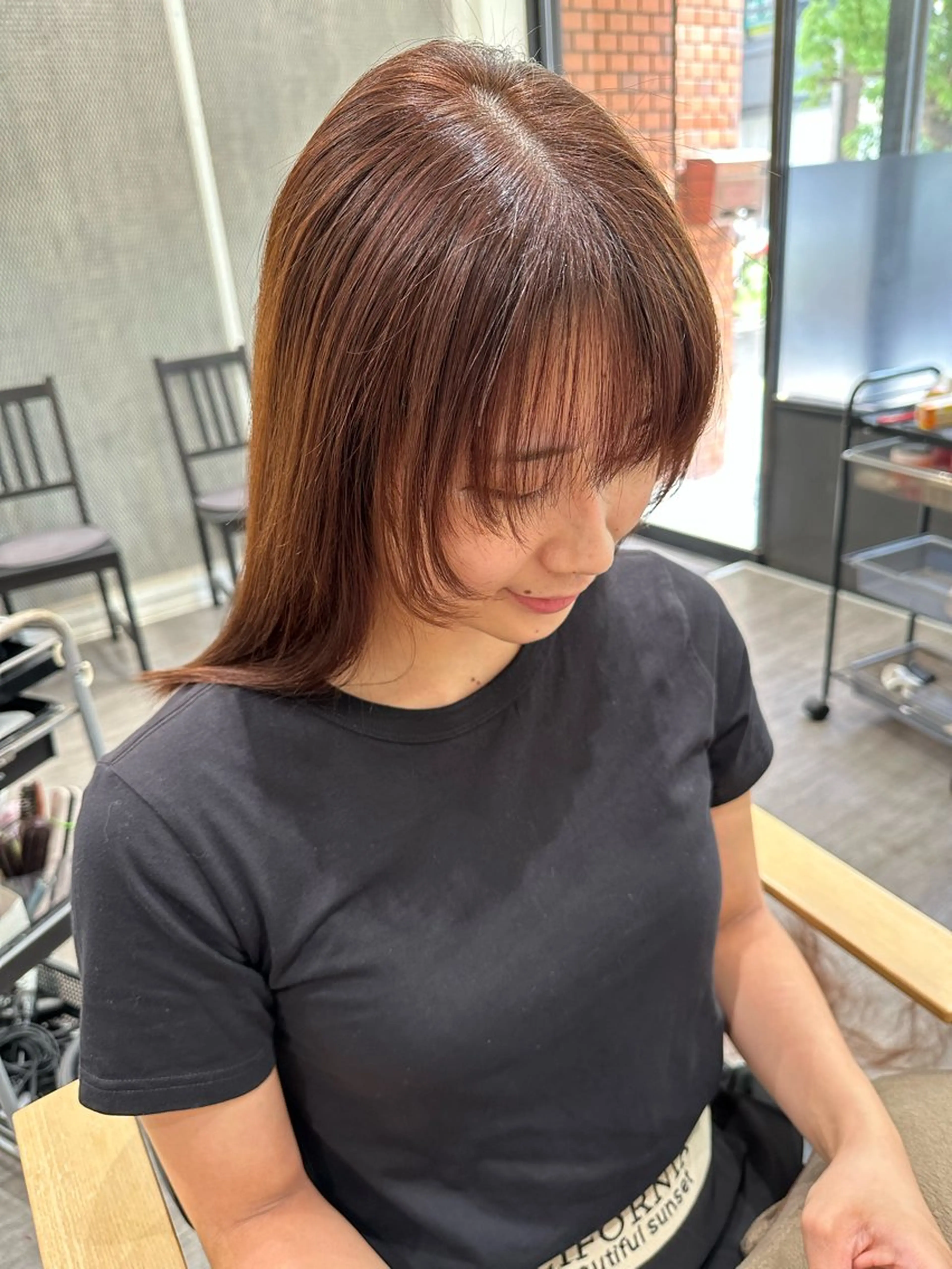 ミディアム カラー オレンジ 顔まわりレイヤー レイヤーカット カット ヘアカラー トリートメント 艶髪レイヤー上田 紗也🇰🇷💗のヘアスタイル