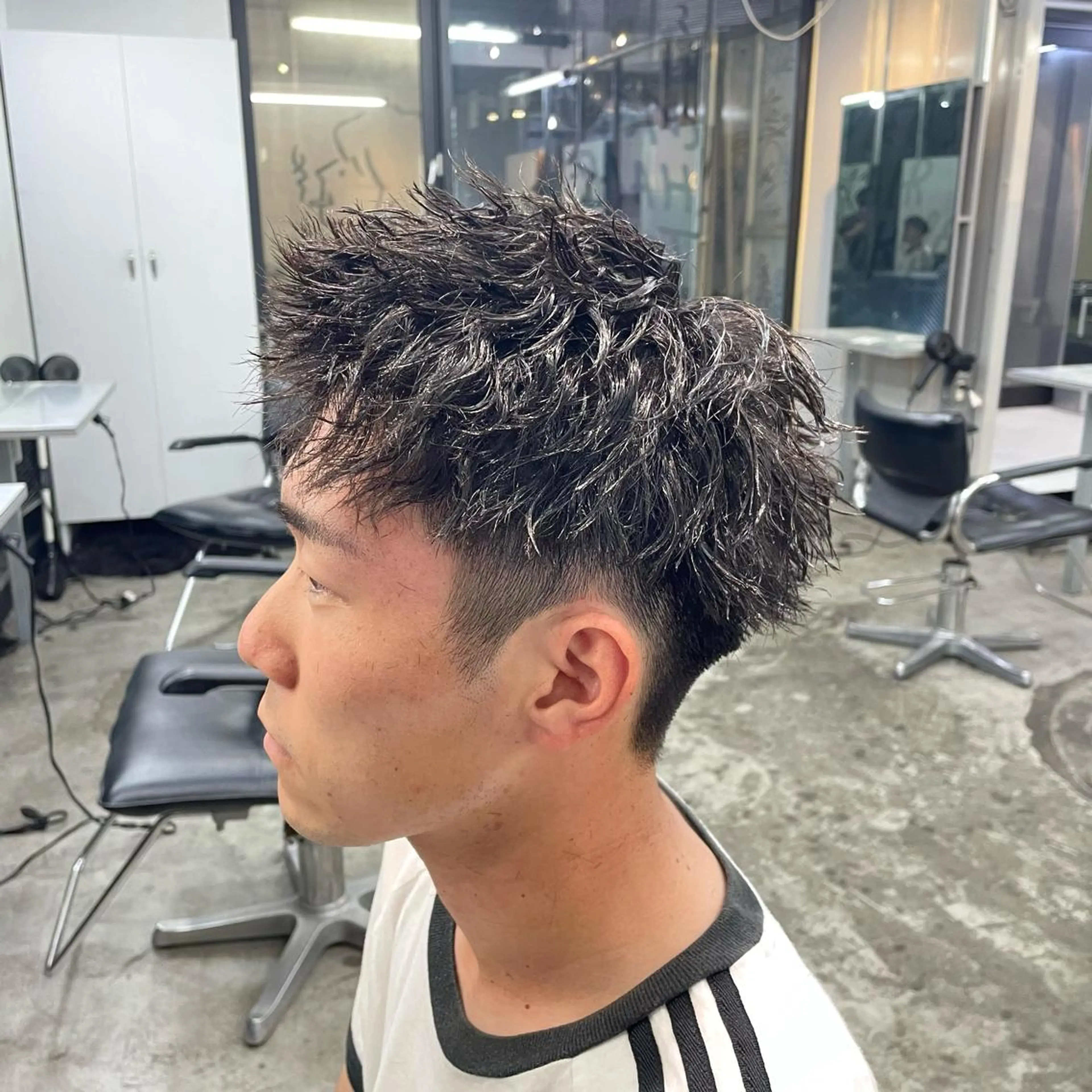 ショート パーマ メンズ アップバング カット パーマ メンズ特化美容師/ 藤戸 椋のヘアスタイル