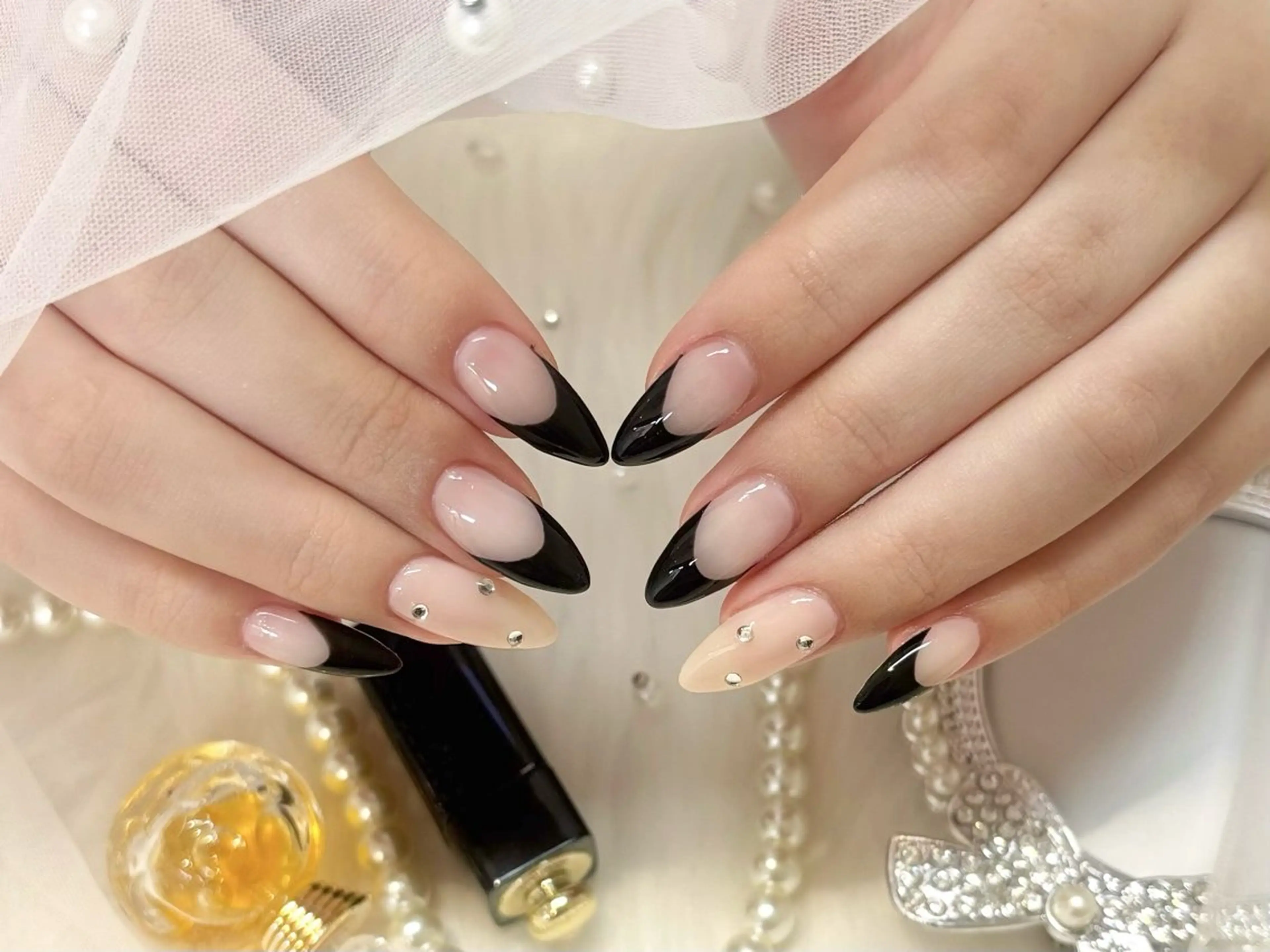 ネイル ハンドネイル ハンドケア Fam-er赤坂店所属・Fam-er Akiのネイルデザイン