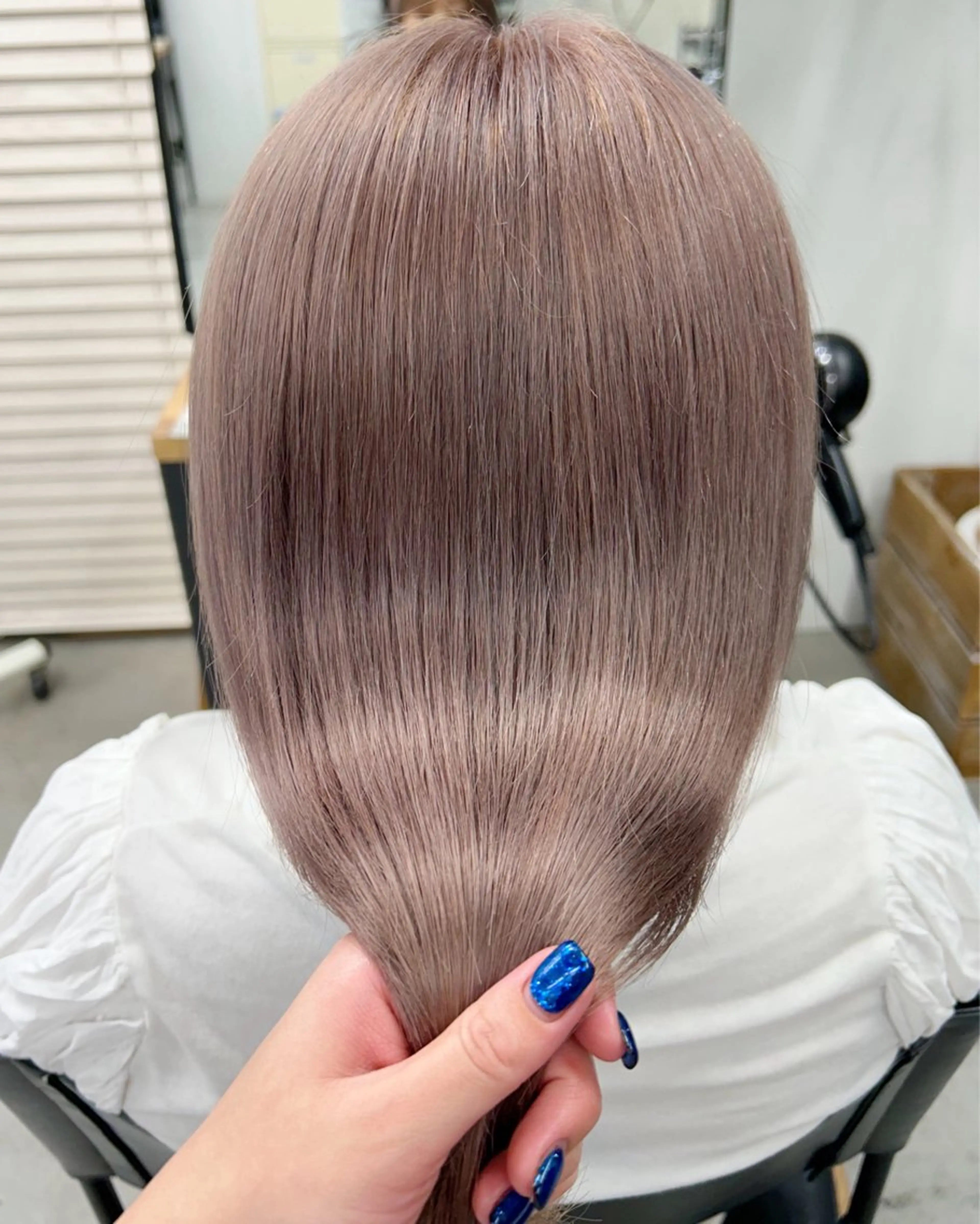 セミロング カラー 🫐寒色系カラー 🫐ヤマナカリリカのヘアスタイル