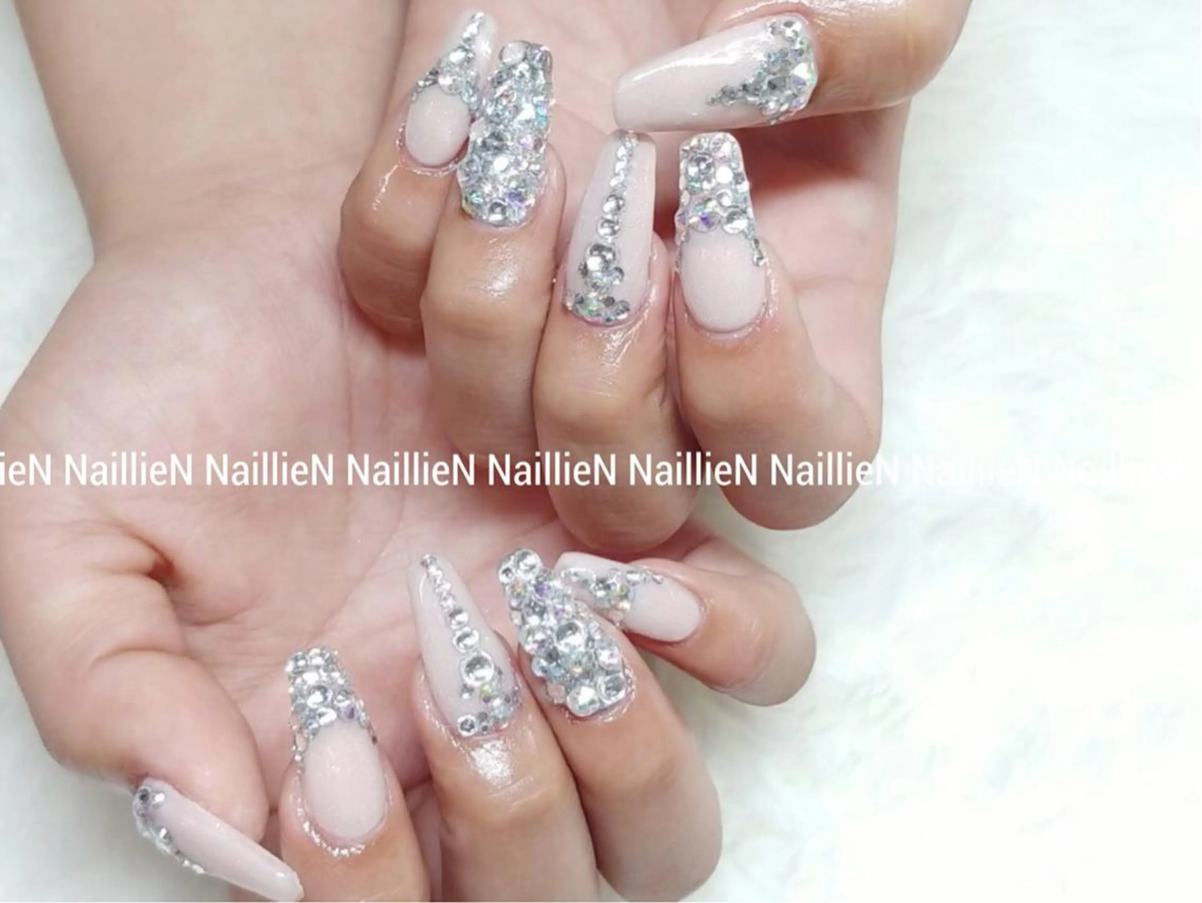 ネイル フレンチネイル ハンドネイル Nail lieNのネイルデザイン
